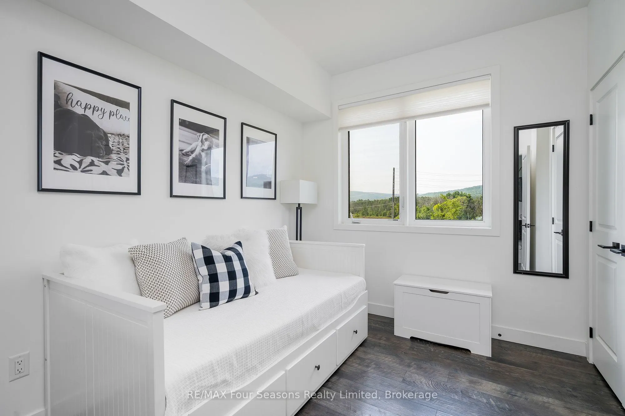 12 BEAUSOLEIL Lane, #302