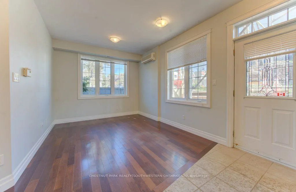 555 King Street E, #7