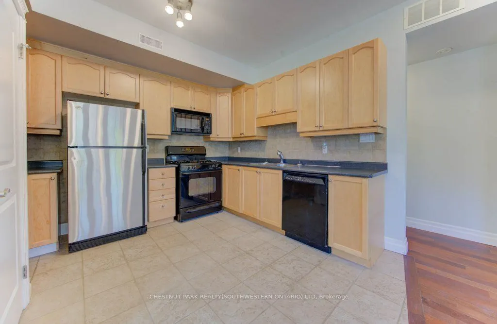 555 King Street E, #7