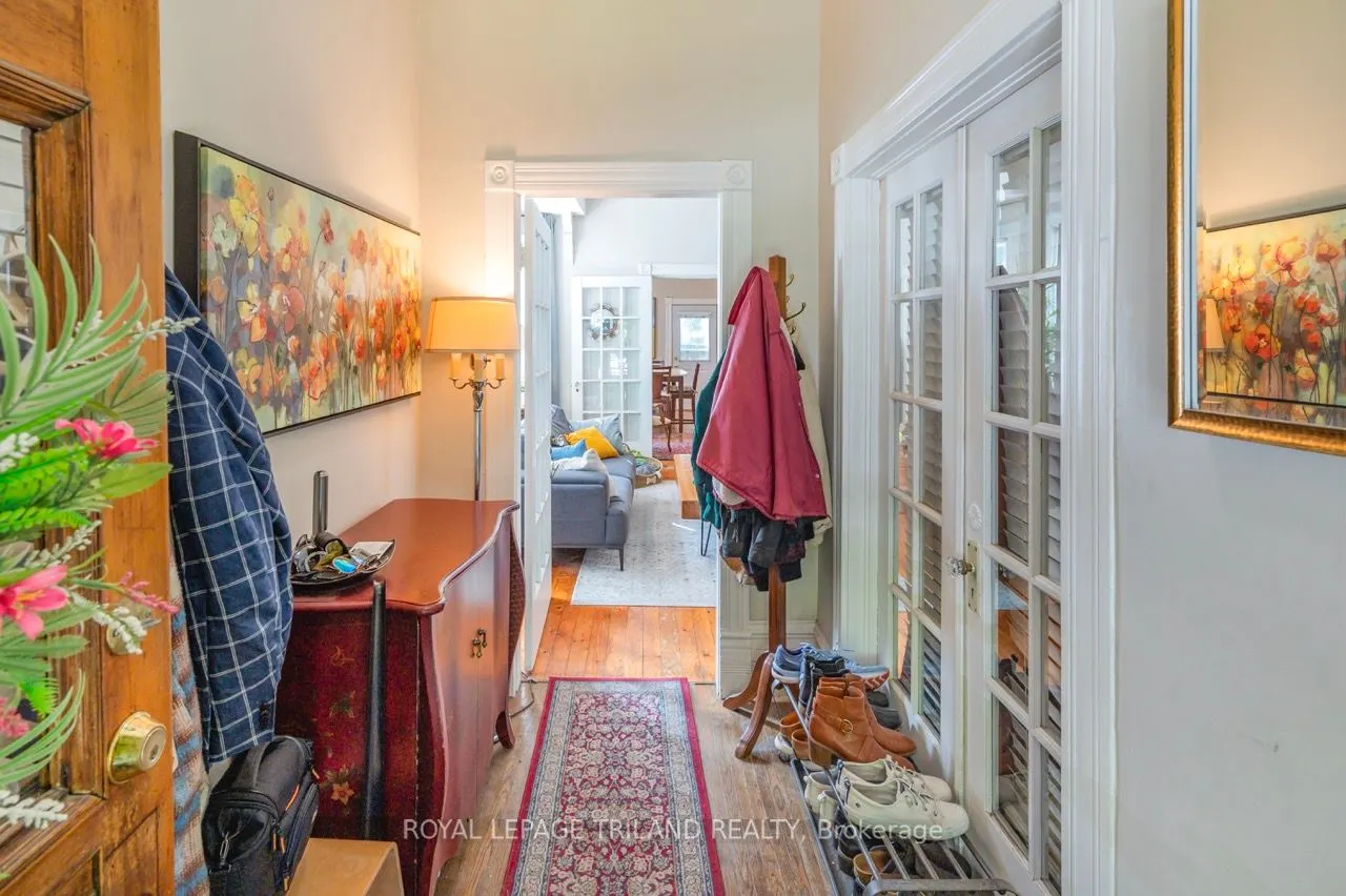 737 William Street N, #1 & 2