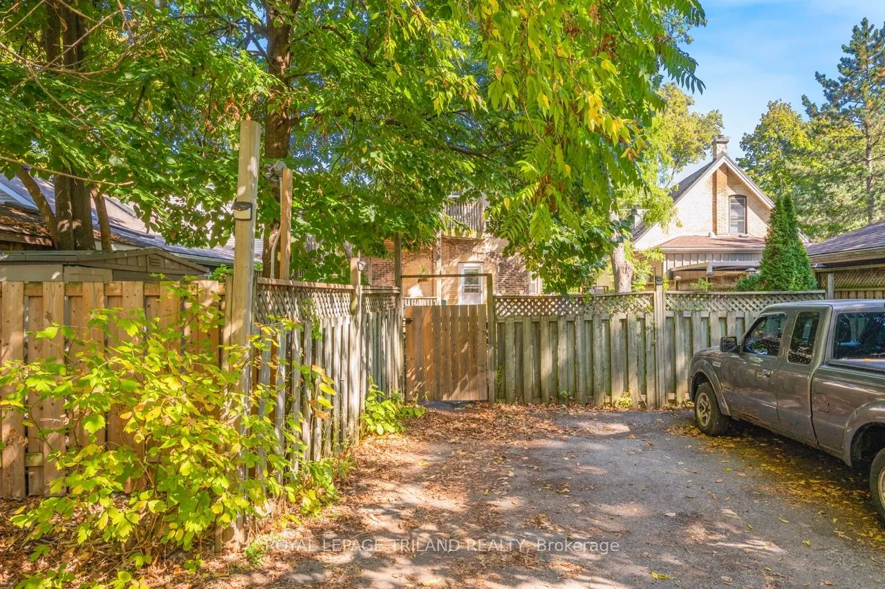 737 William Street N, #1 & 2