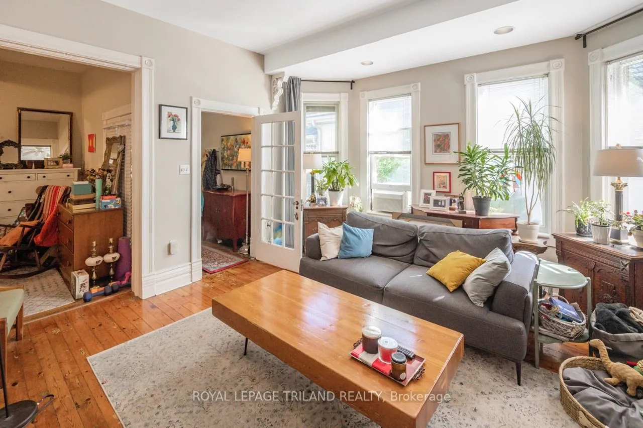 737 William Street N, #1 & 2