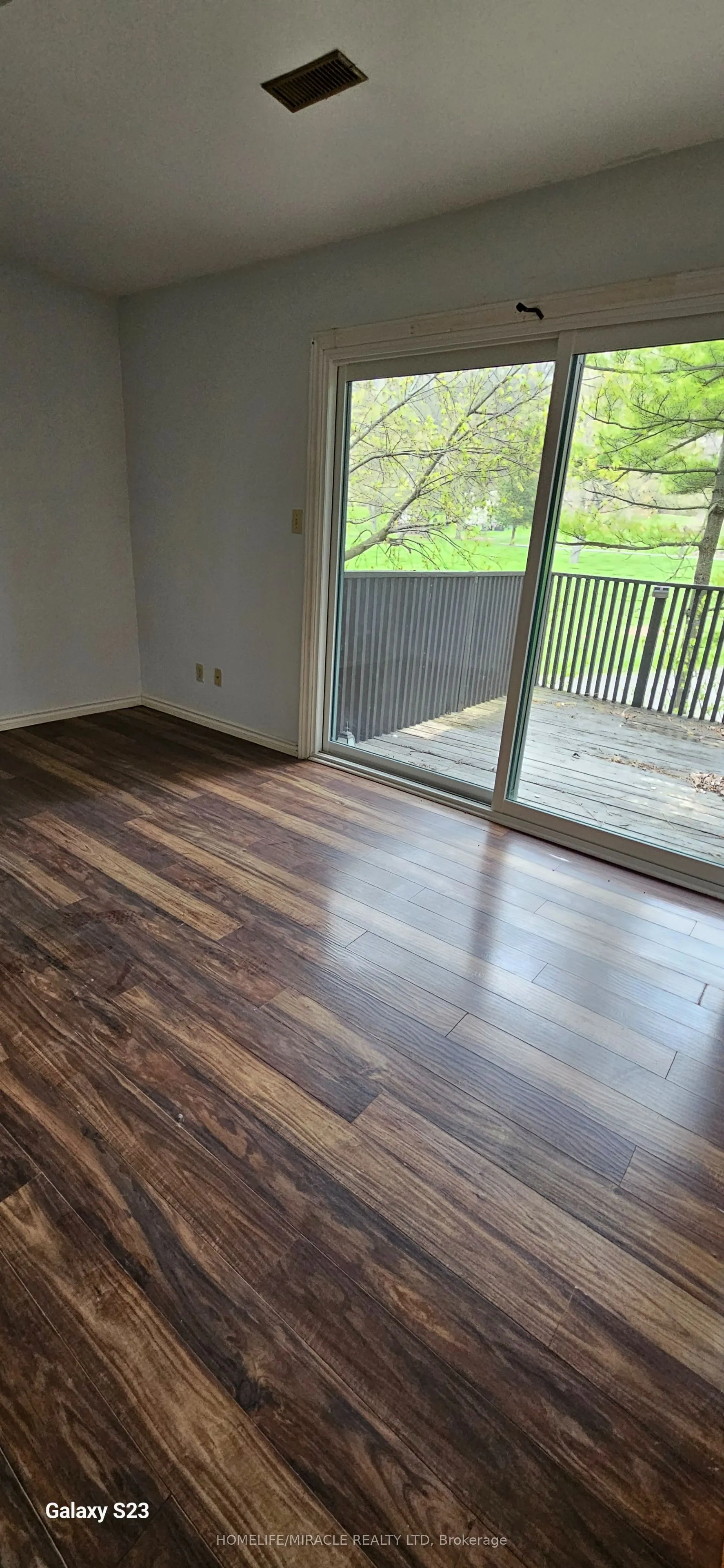 1983 Main Street W, #13