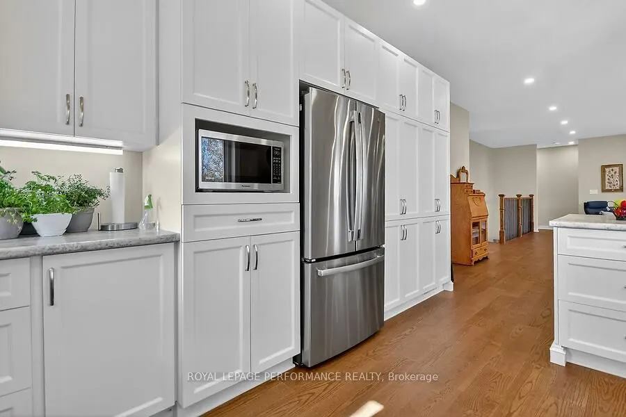 127 Ernest Way