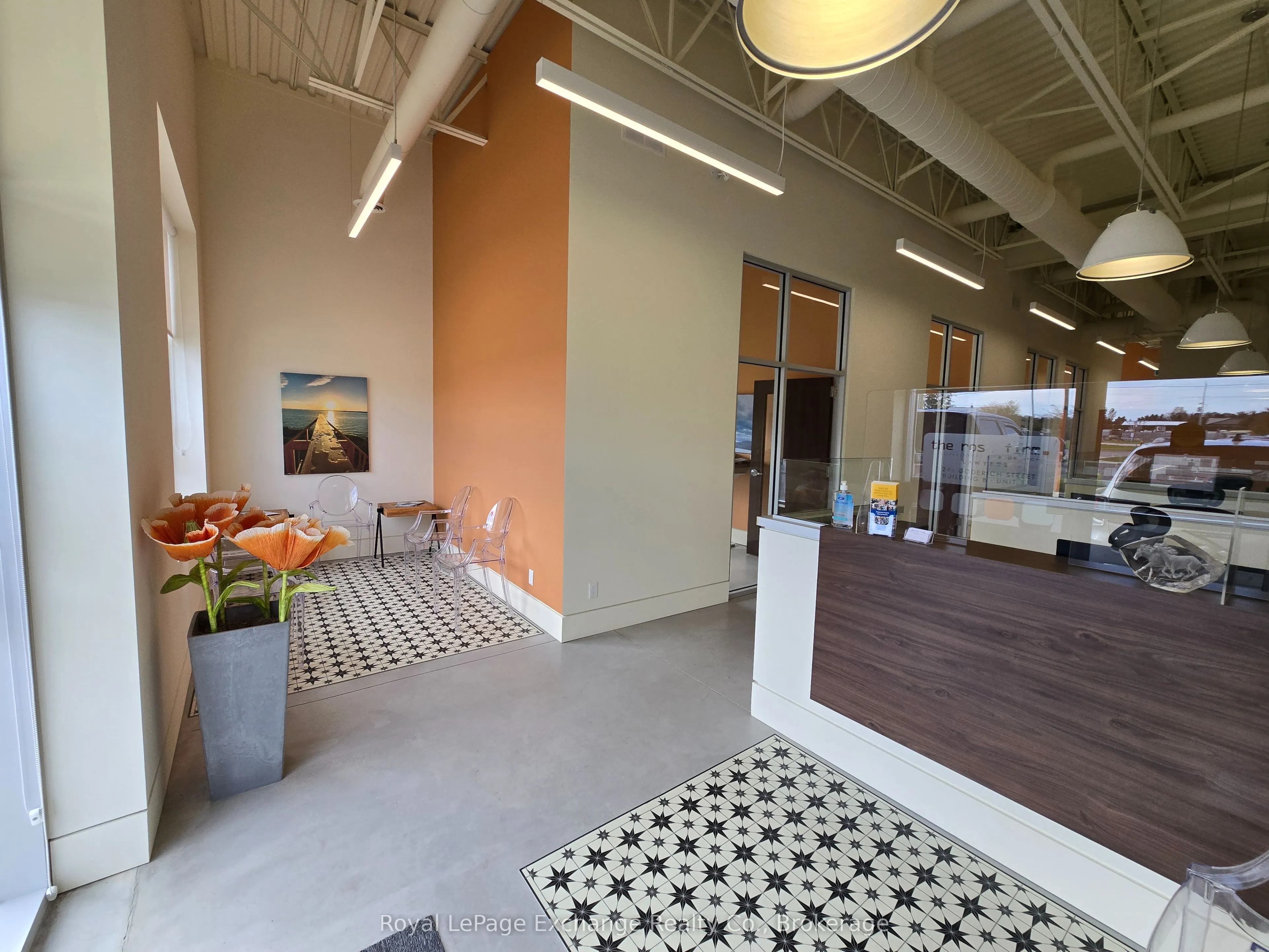 1246-B Goderich (Highway 21) Street N, #Unit 1