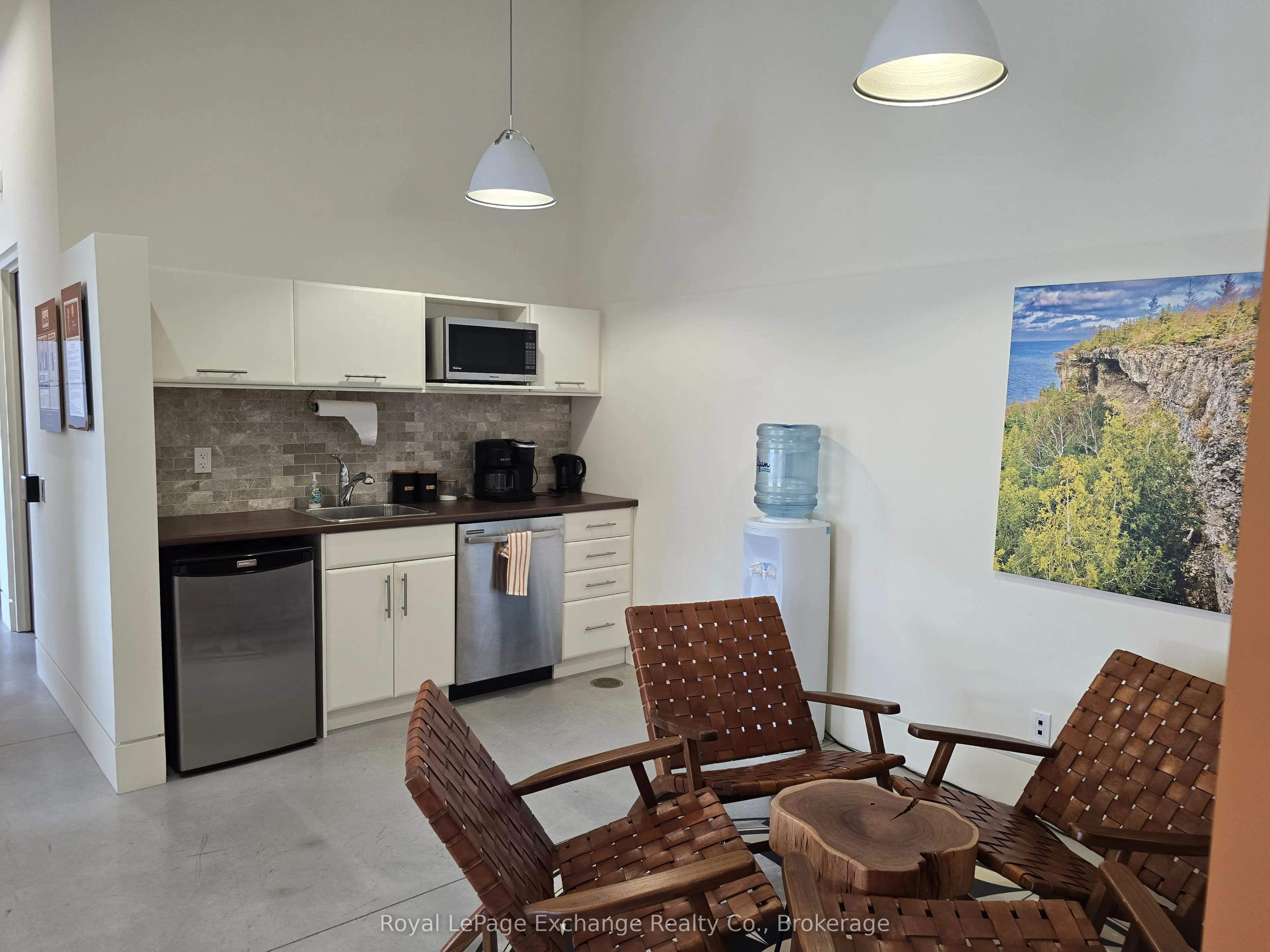 1246-B Goderich (Highway 21) Street N, #Unit 1