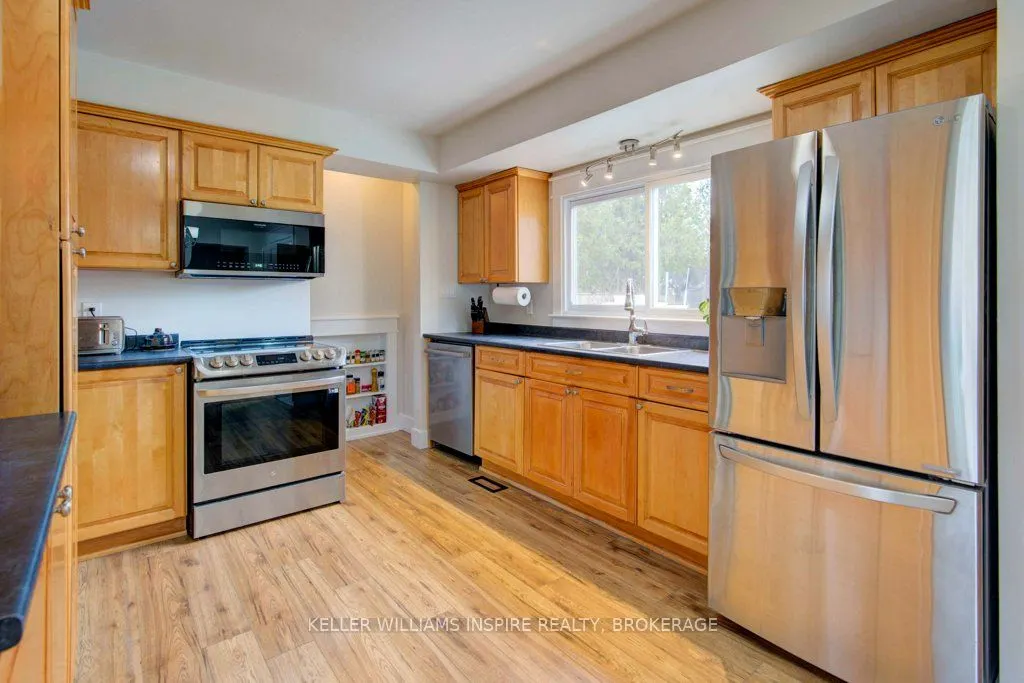 87 Jeffrey Drive