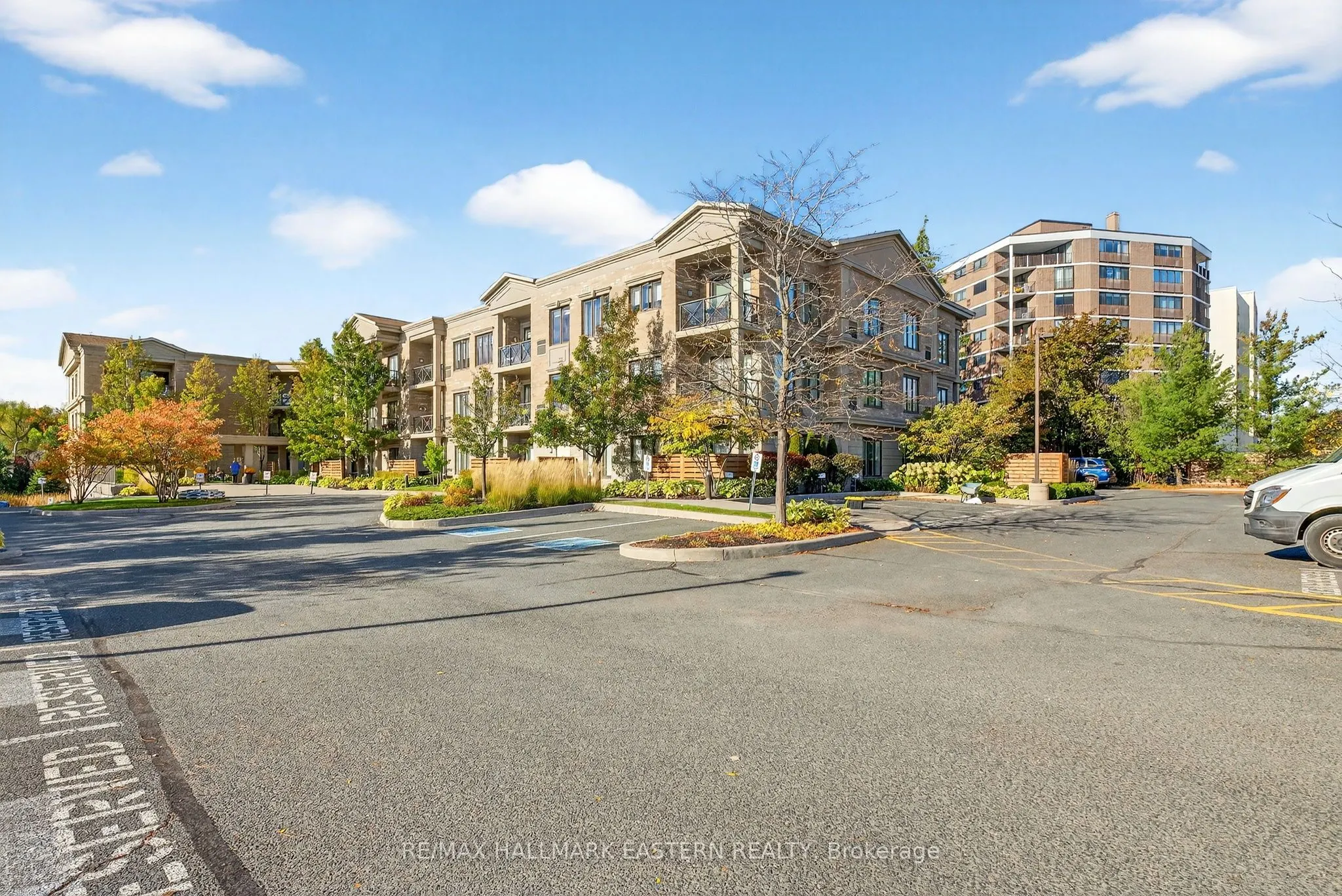 869 Clonsilla Avenue, #PH06
