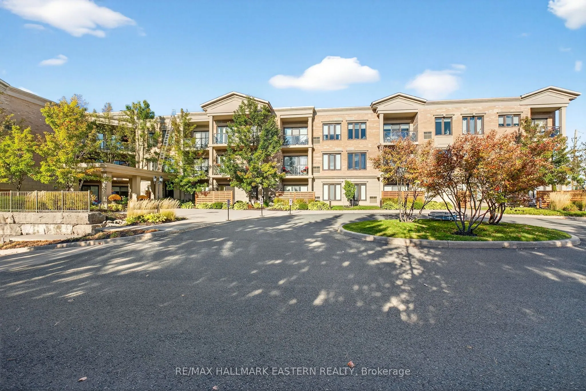 869 Clonsilla Avenue, #PH06