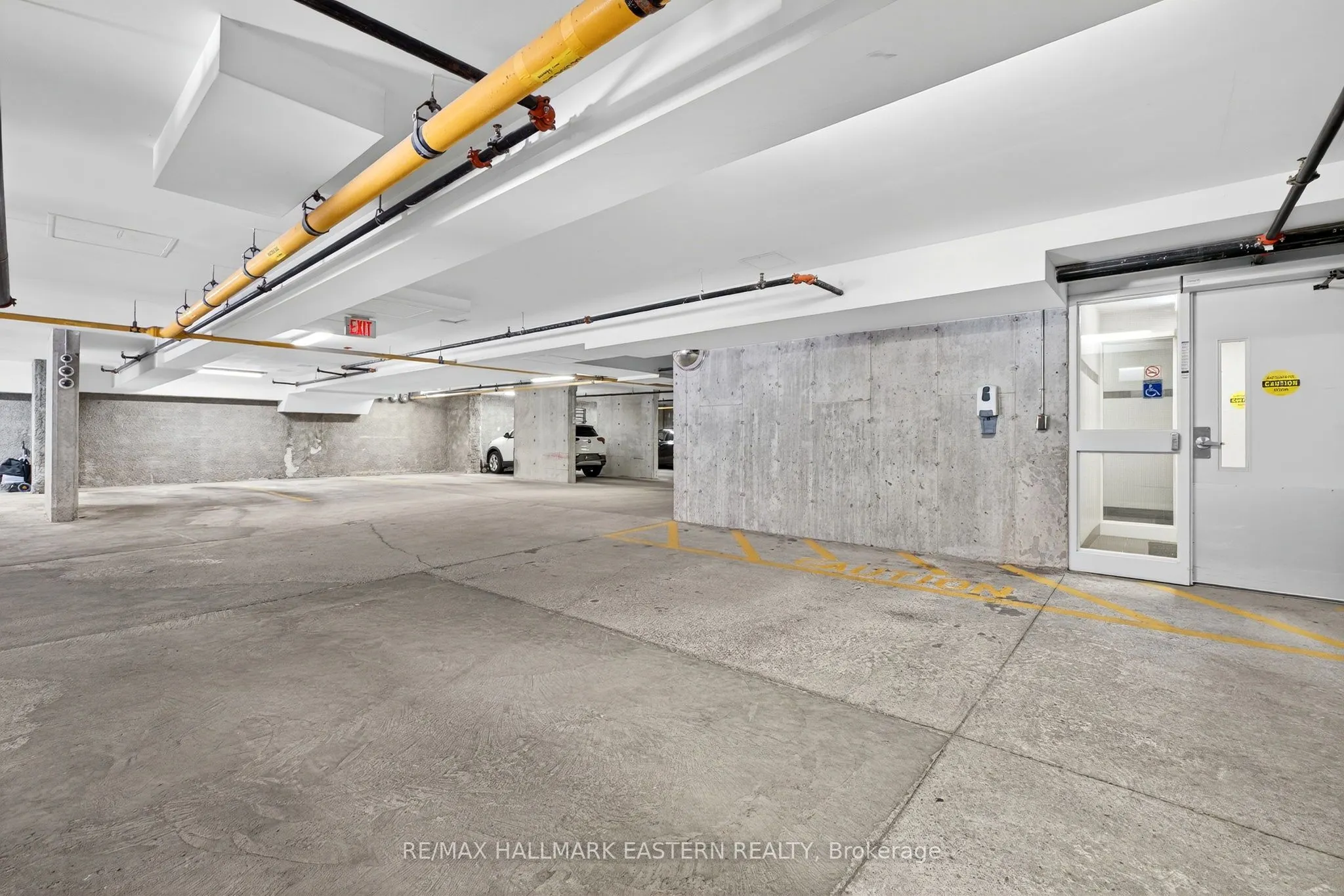 869 Clonsilla Avenue, #PH06