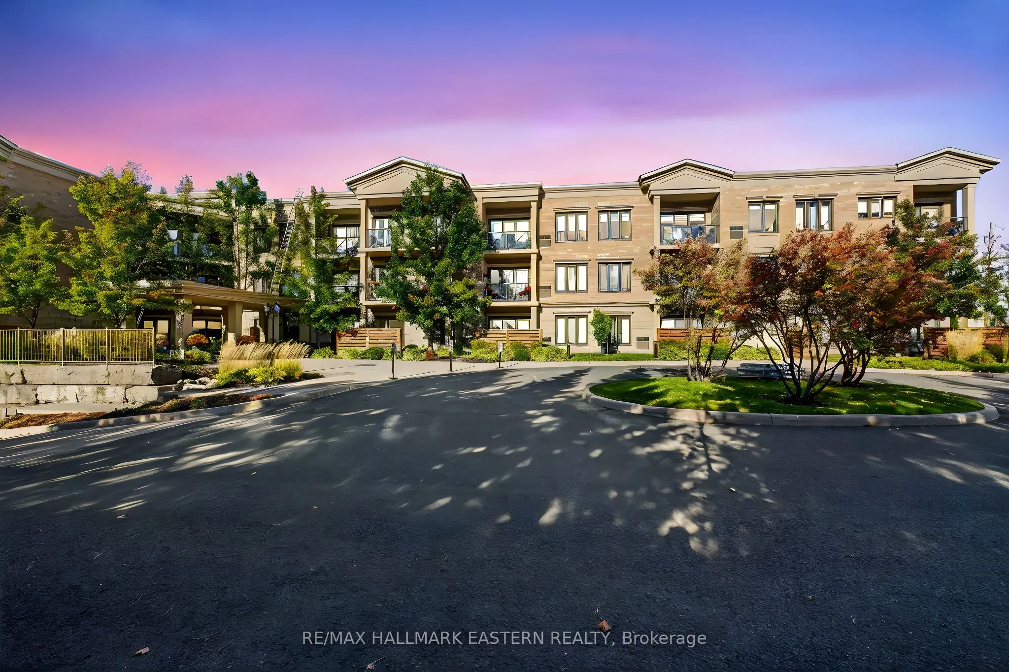 869 Clonsilla Avenue, #PH06
