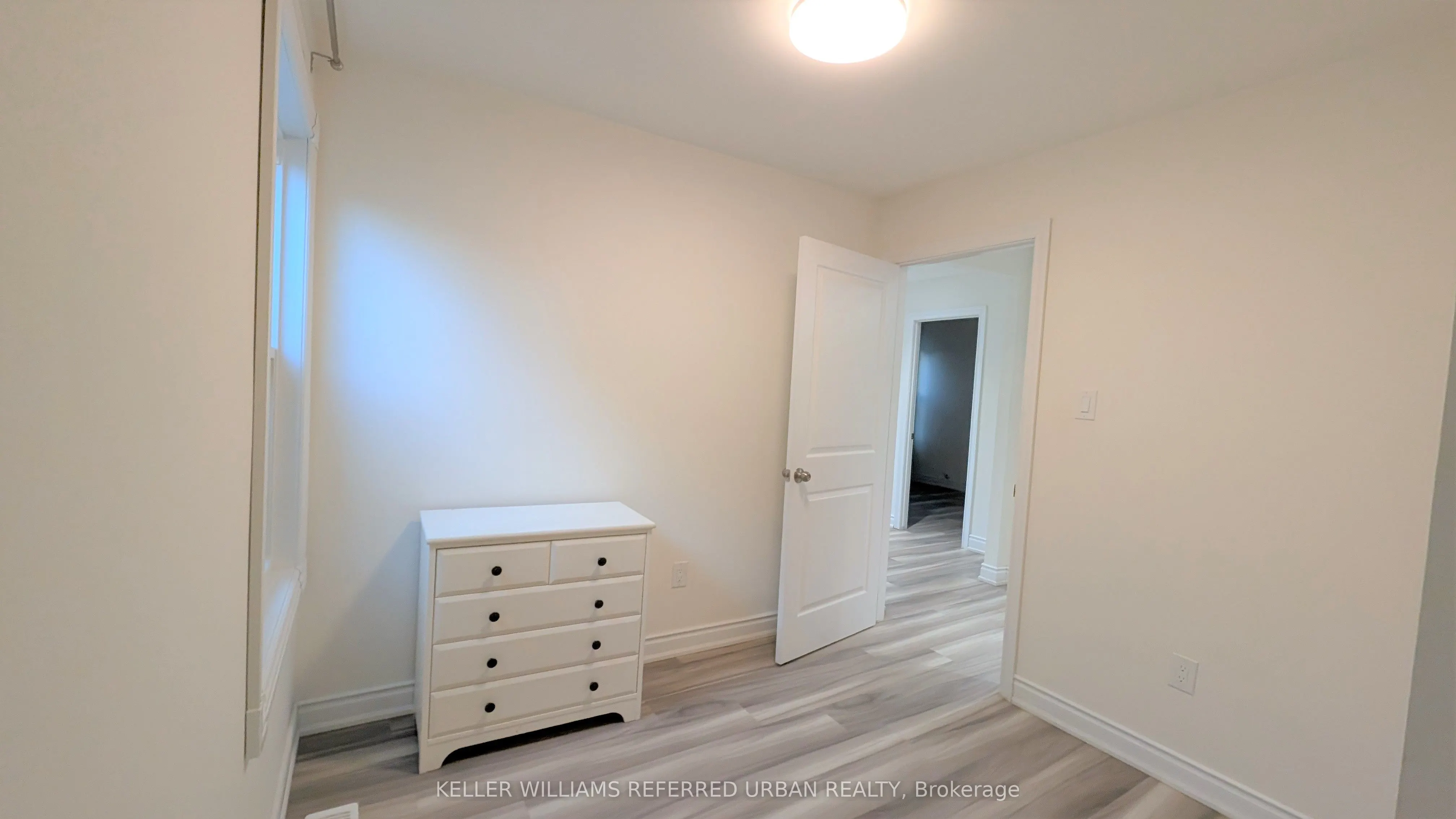 386 Welland Avenue W
