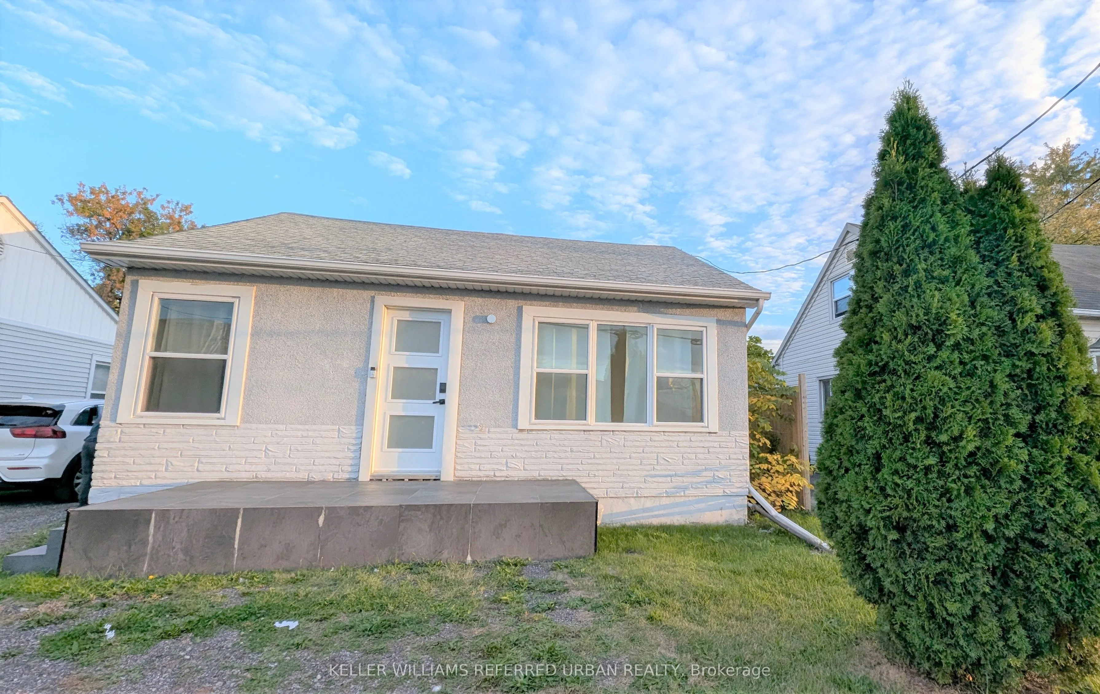 386 Welland Avenue W