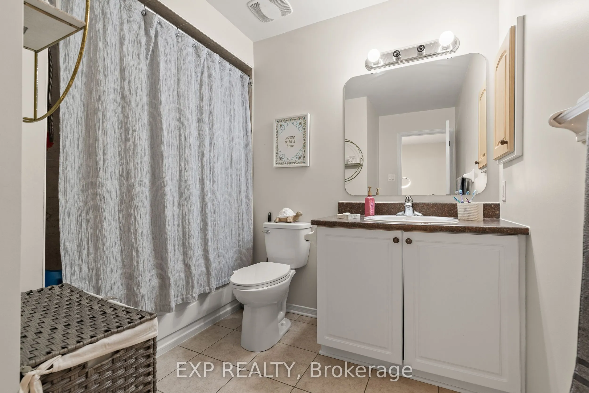 229 Duntroon Circle