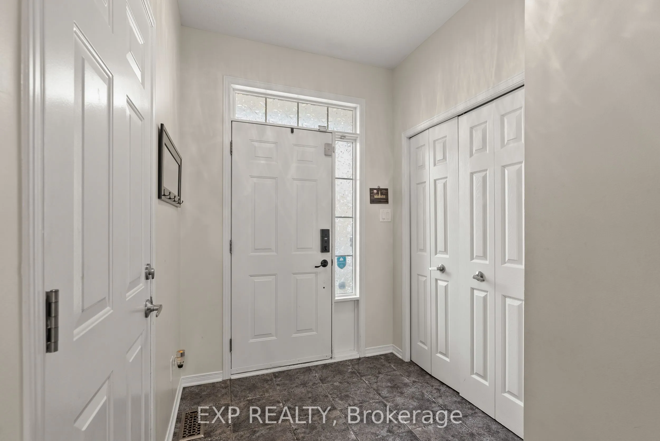 229 Duntroon Circle