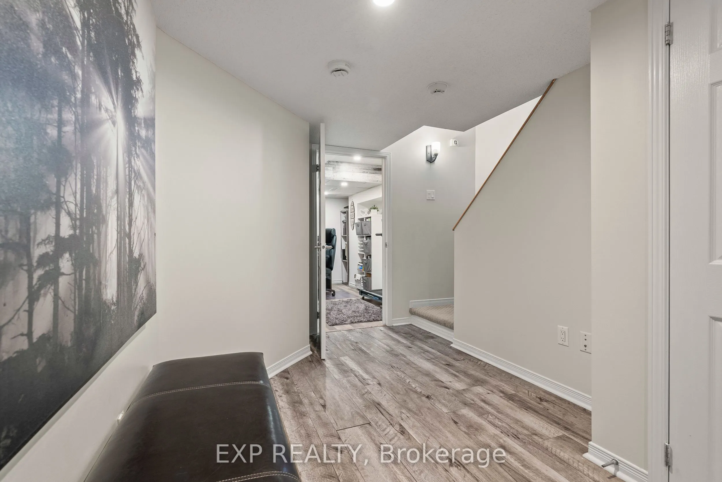 229 Duntroon Circle