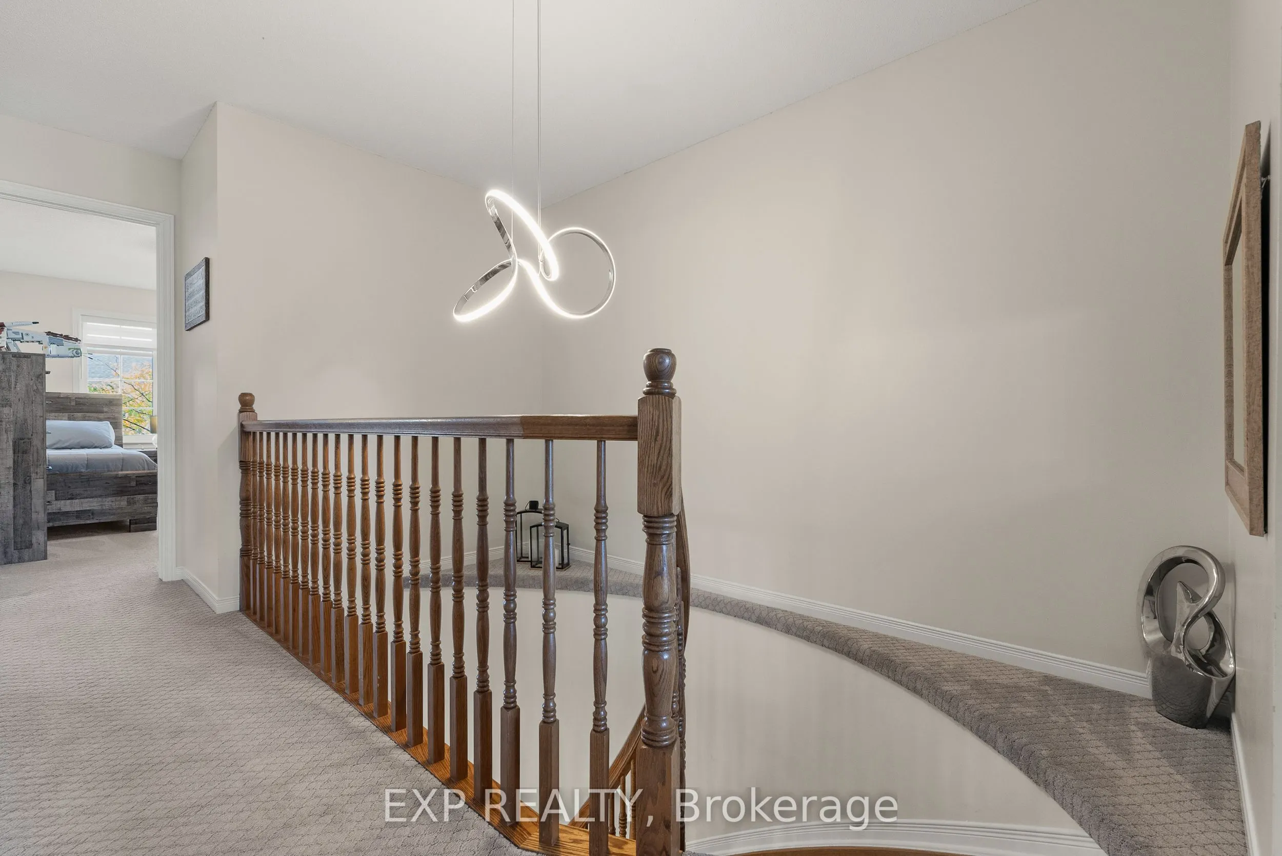 229 Duntroon Circle
