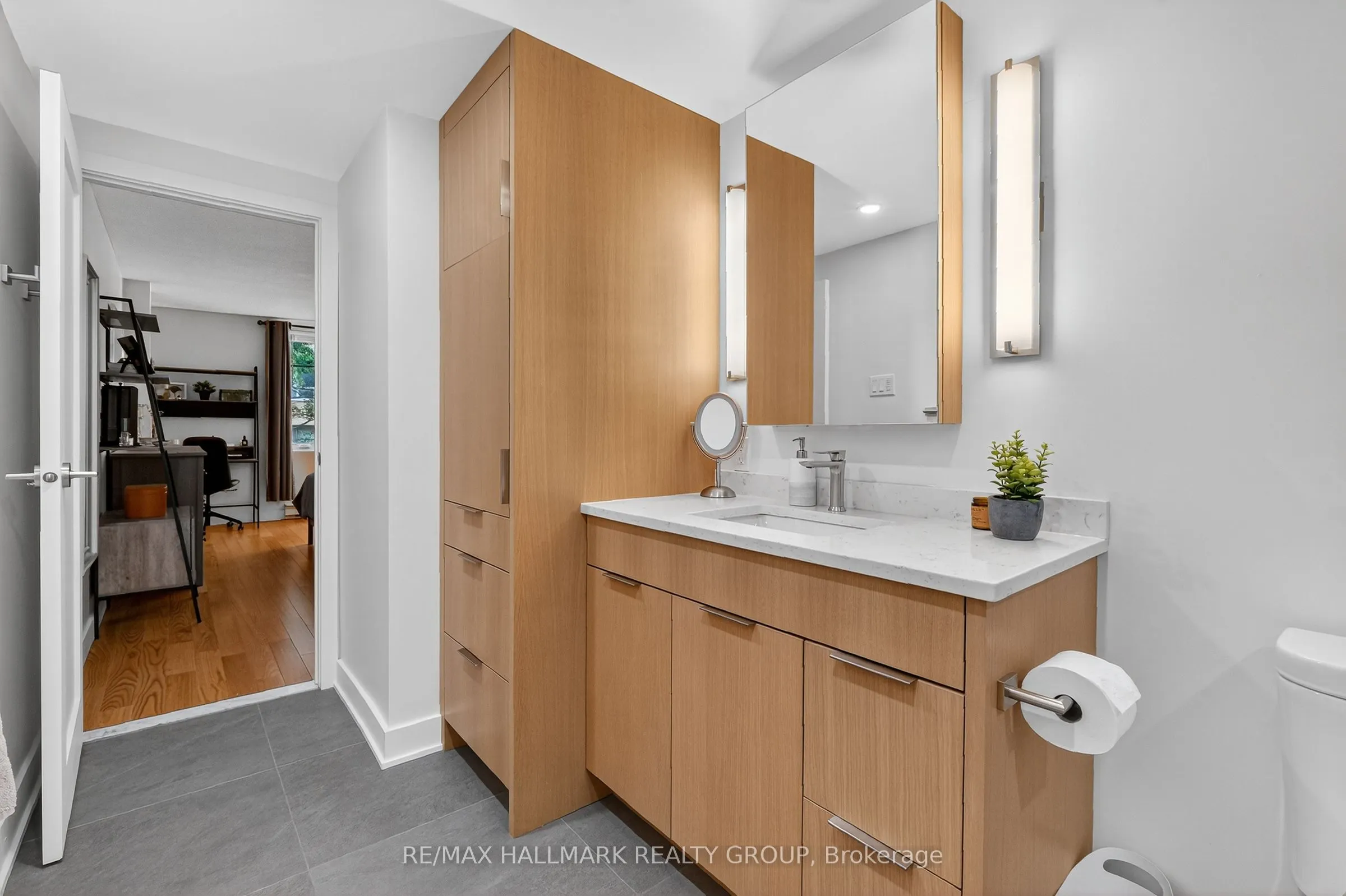 317 METCALFE Street, #202