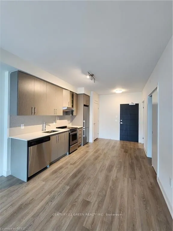 212 King William Street, #1204