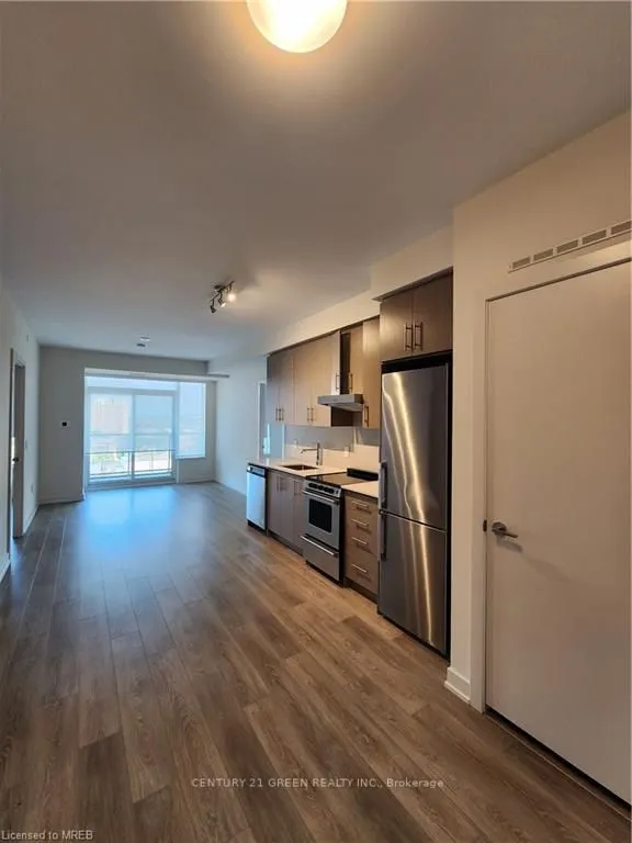 212 King William Street, #1204