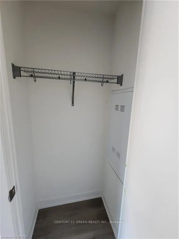 212 King William Street, #1204