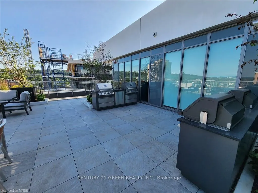 212 King William Street, #1204