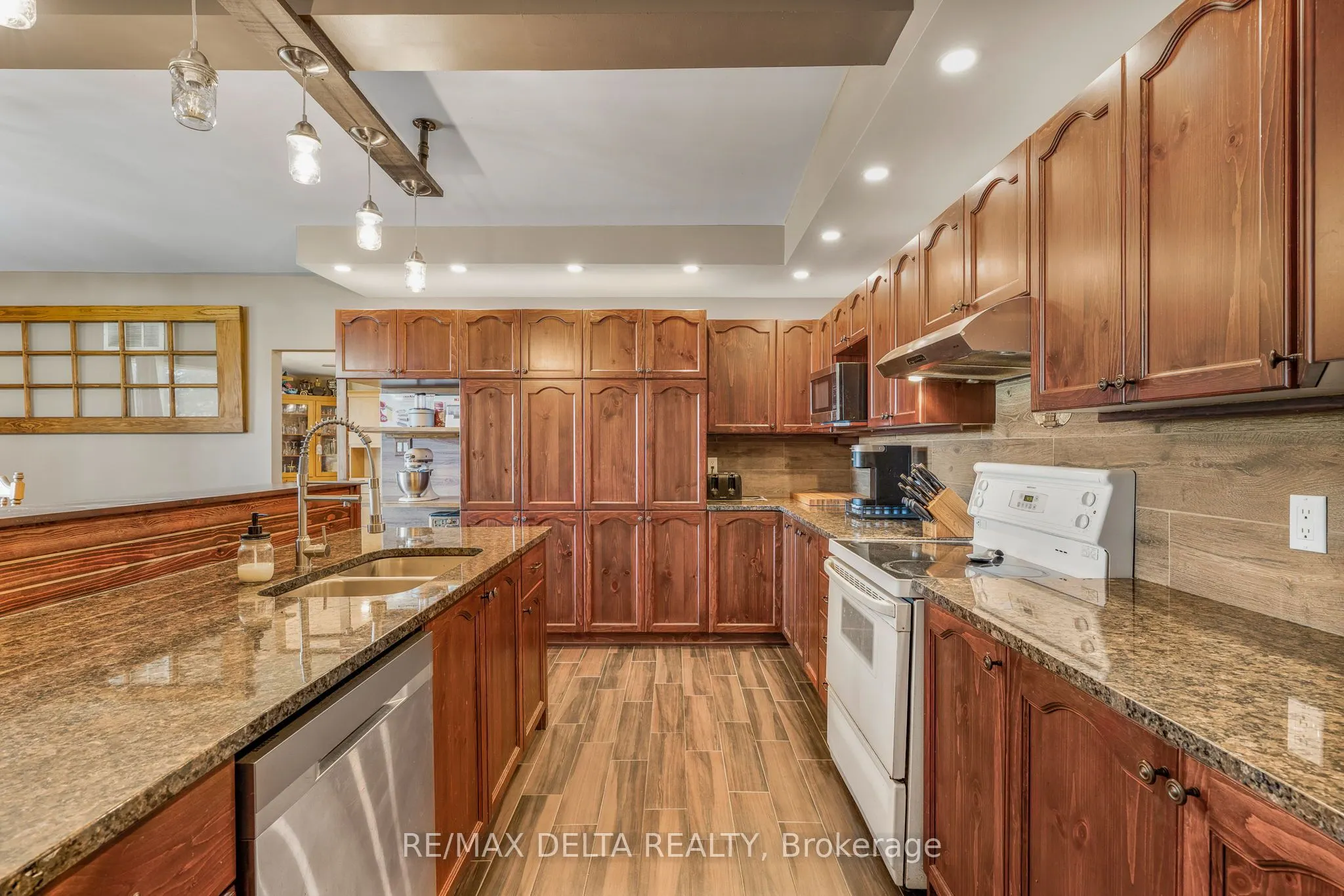4866 County Road 17
