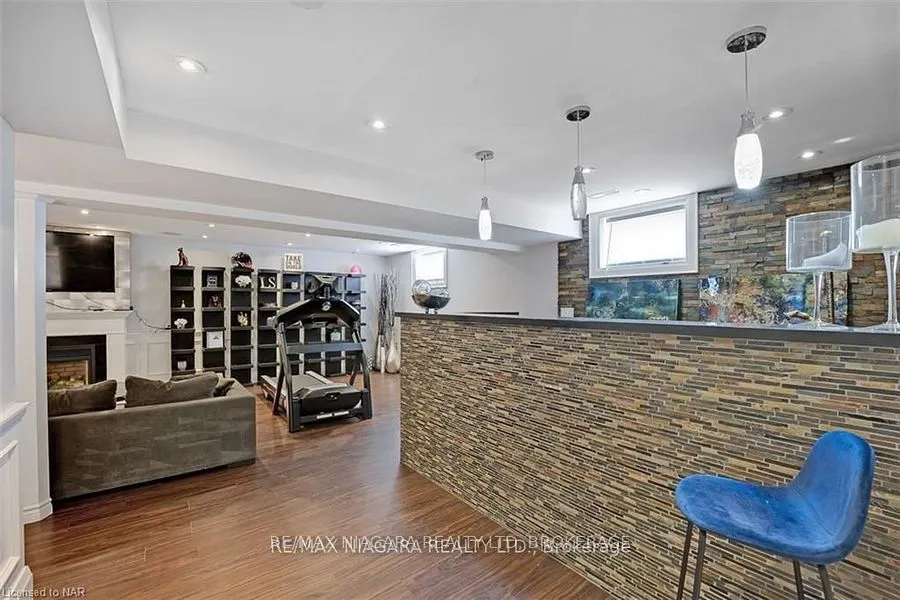 6618 Flora Court
