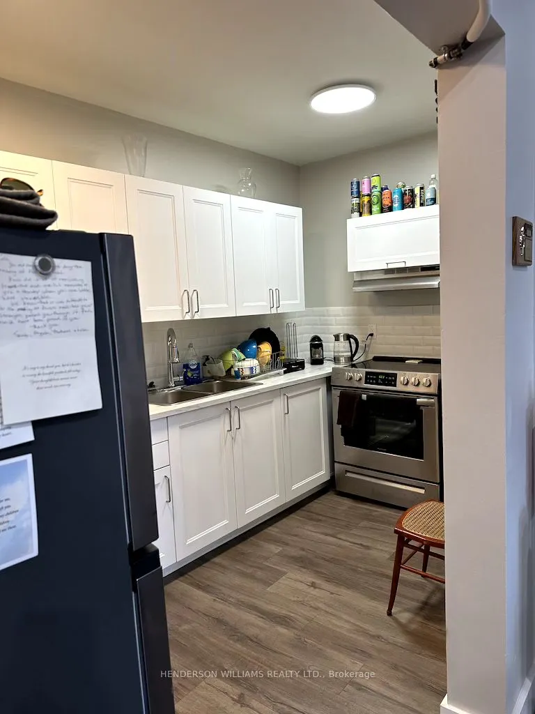 302 Picton Main Street, #Unit 4