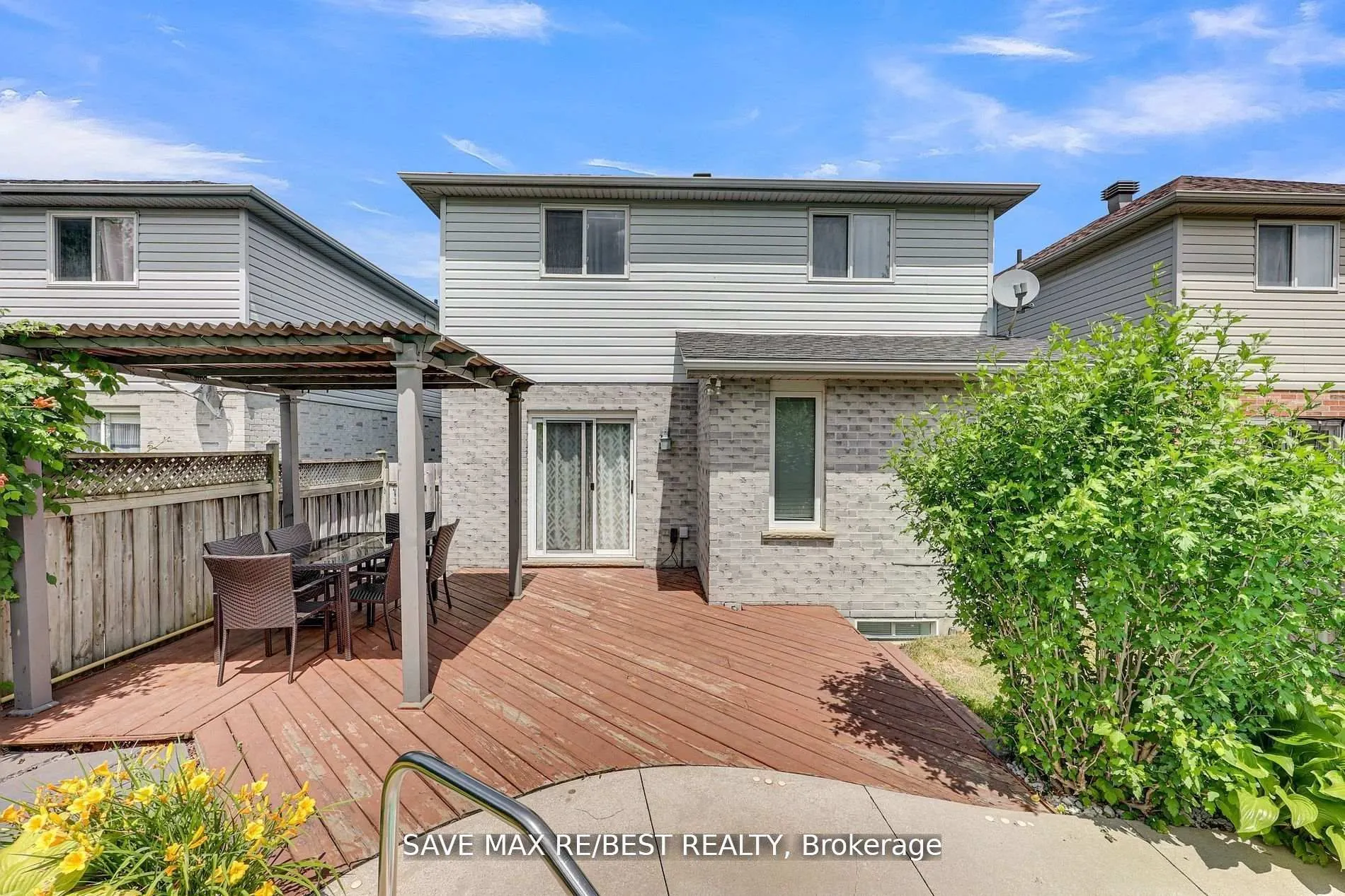 1143 BLACKMAPLE Drive