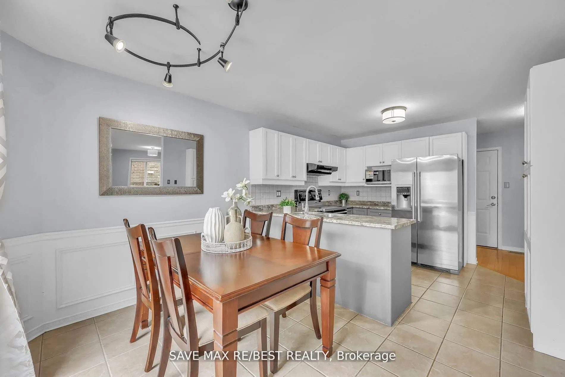 1143 BLACKMAPLE Drive
