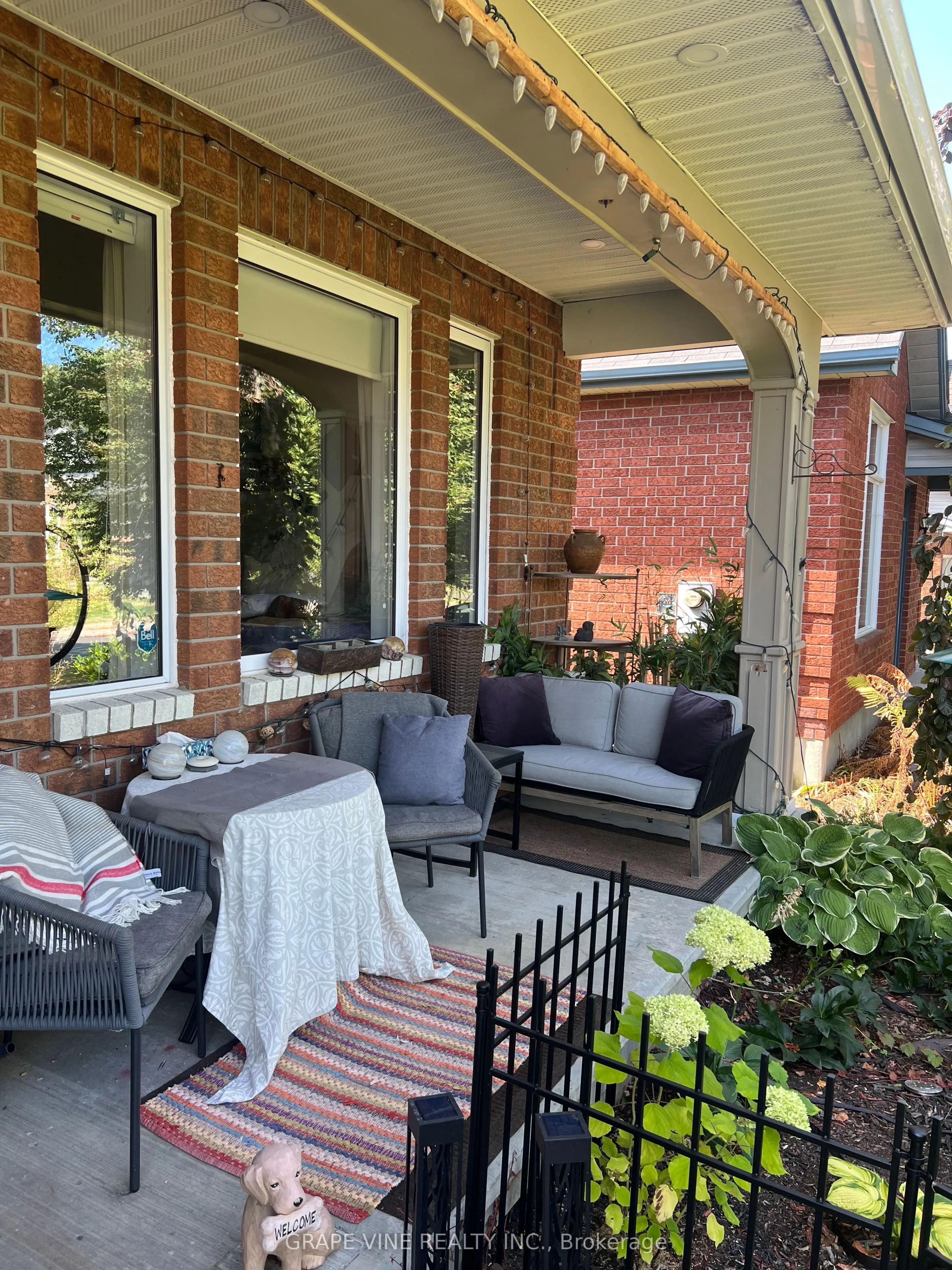 777 Rolling River Crescent