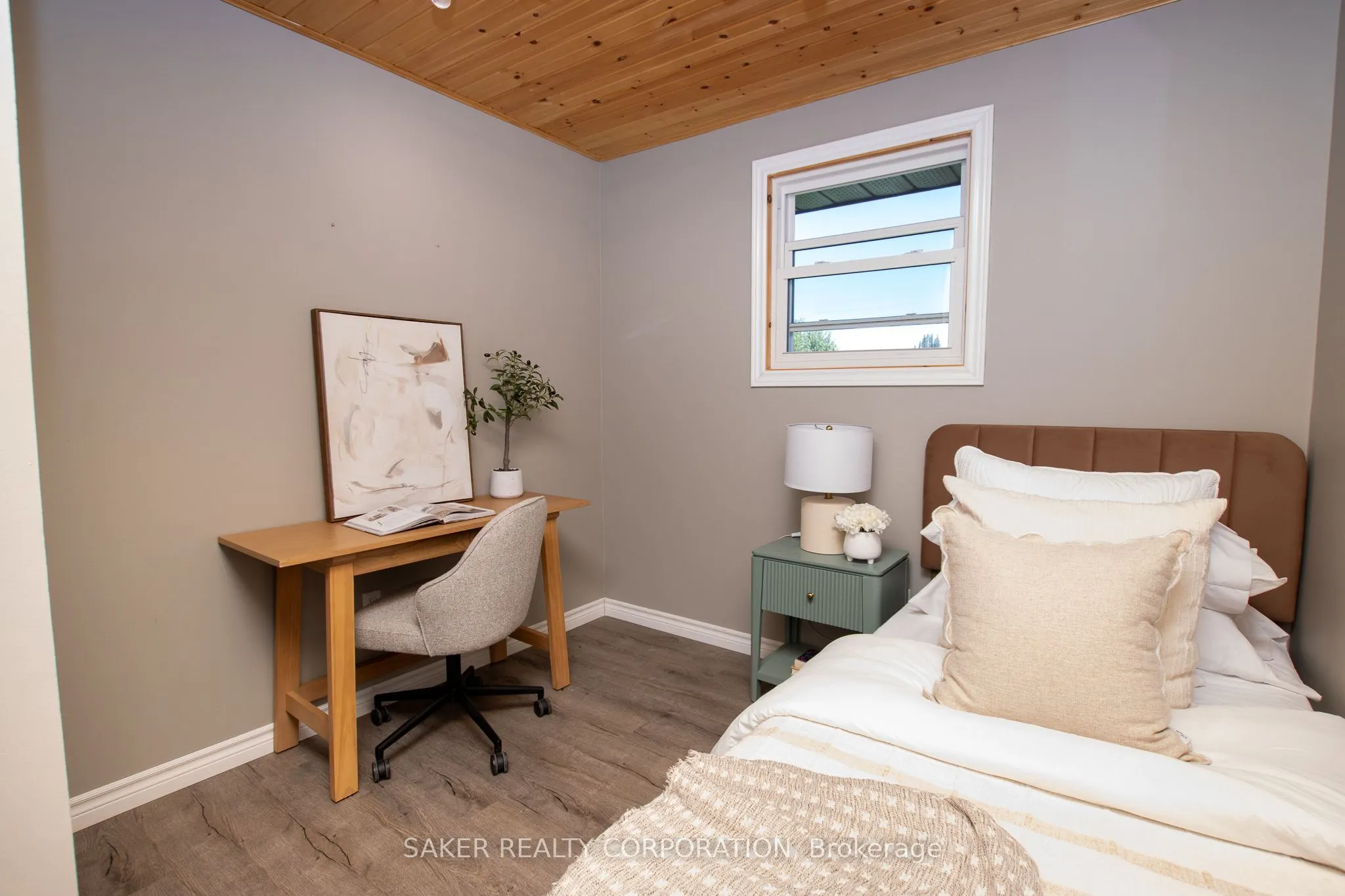 146 Simcoe Street