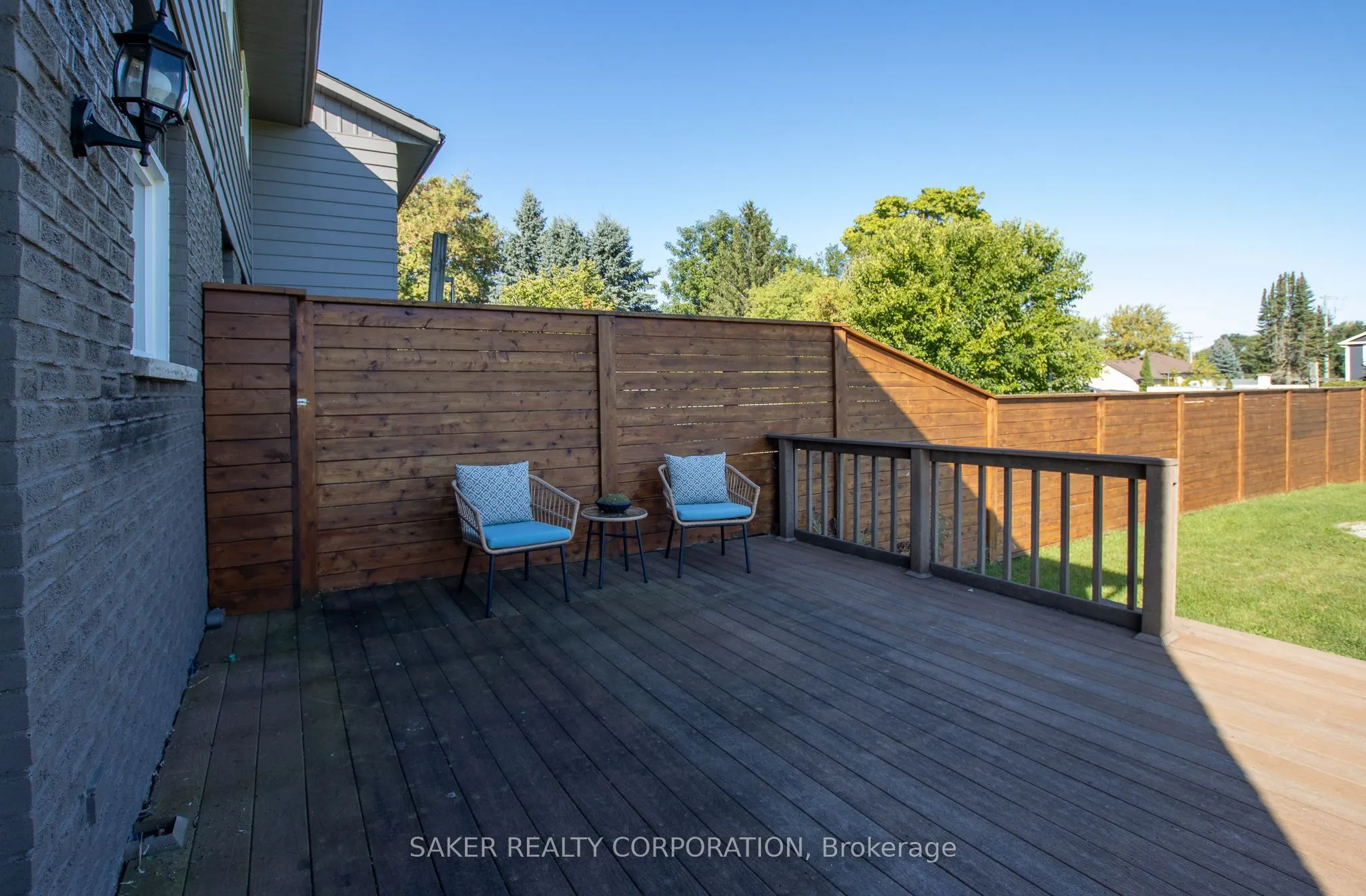 146 Simcoe Street