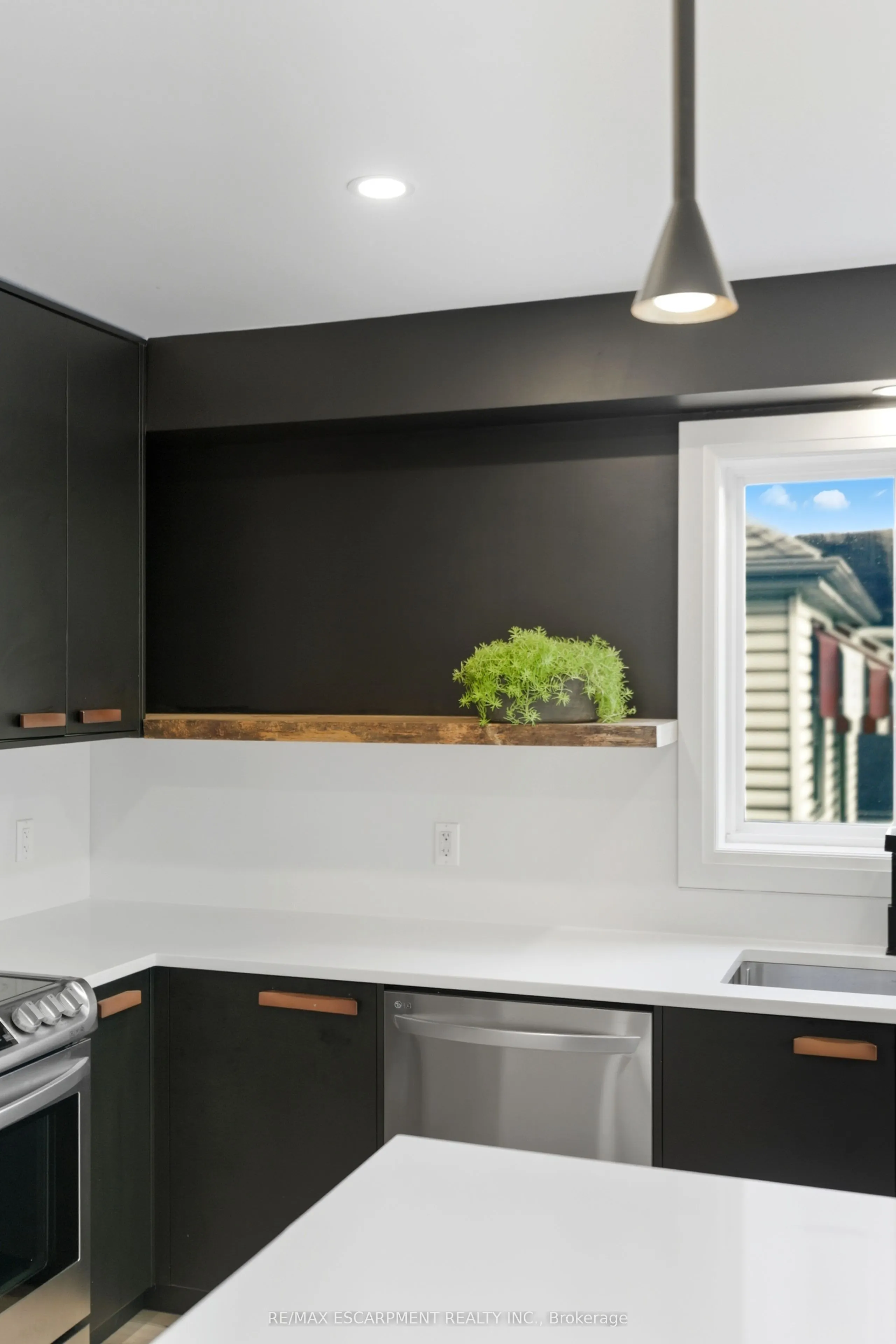 150 East 38th Street