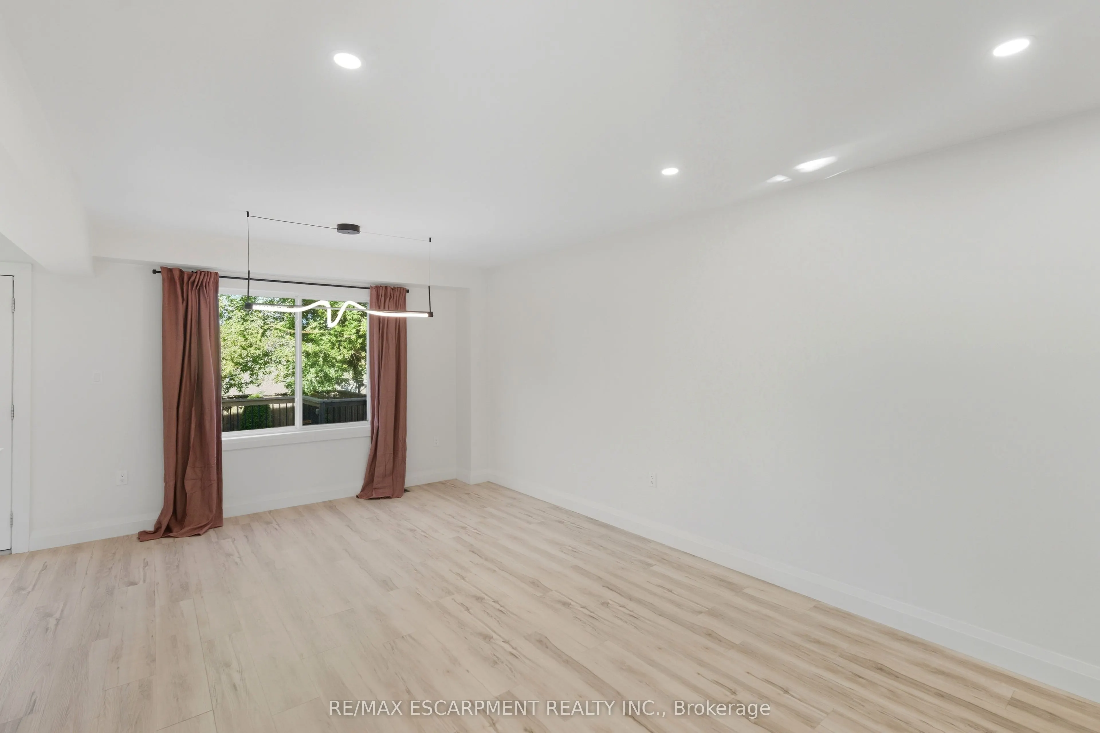 150 East 38th Street