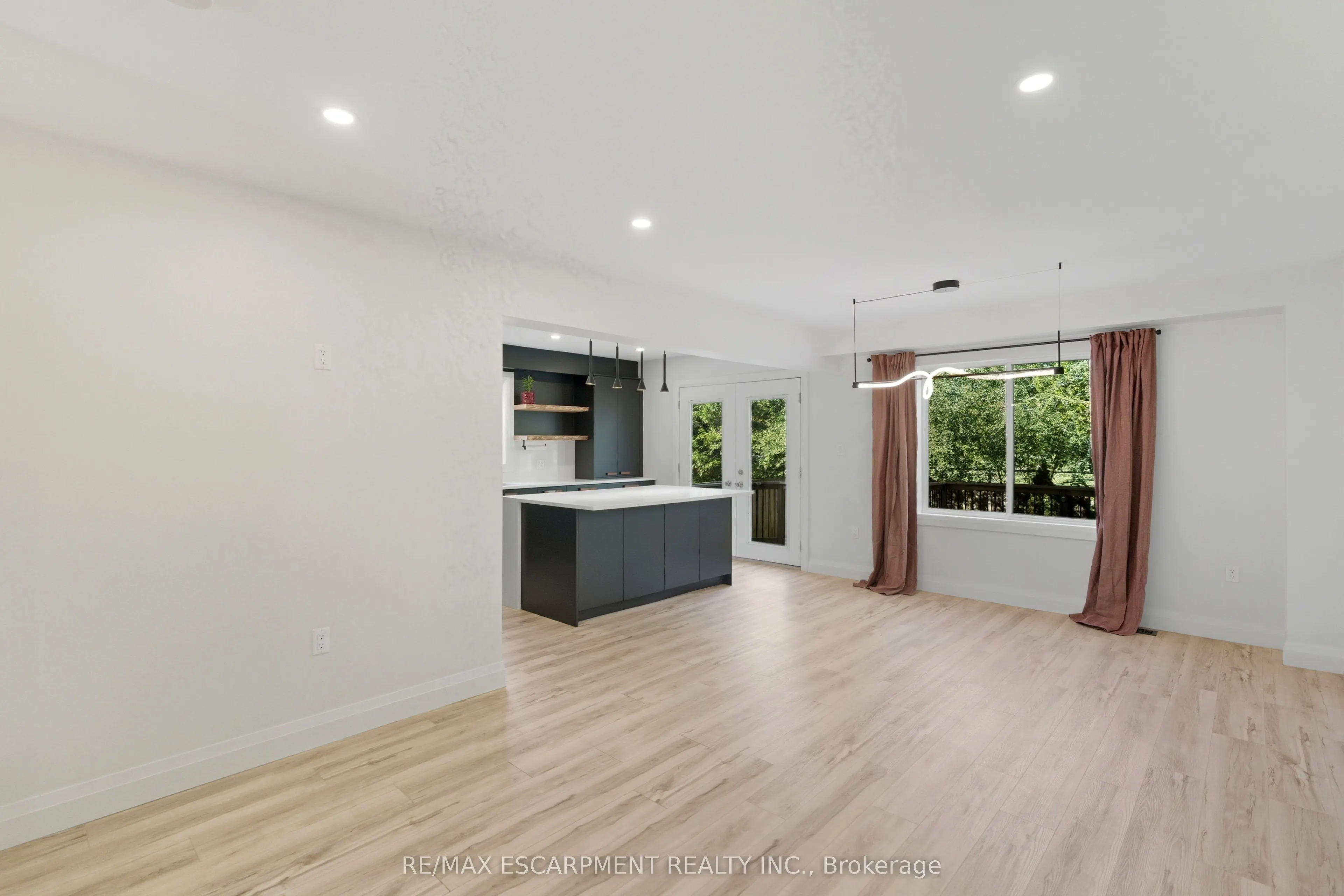 150 East 38th Street