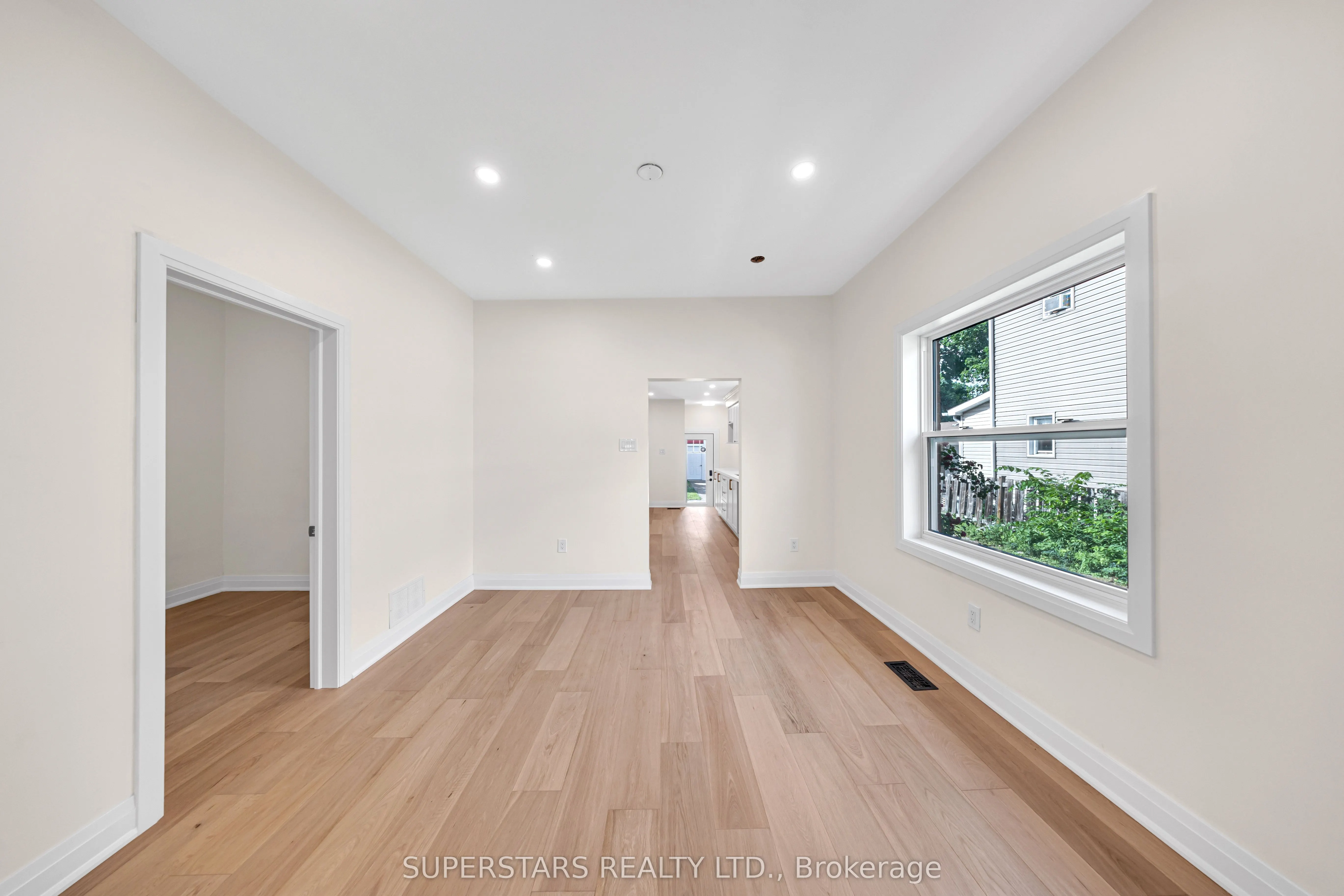 972 Dame Street