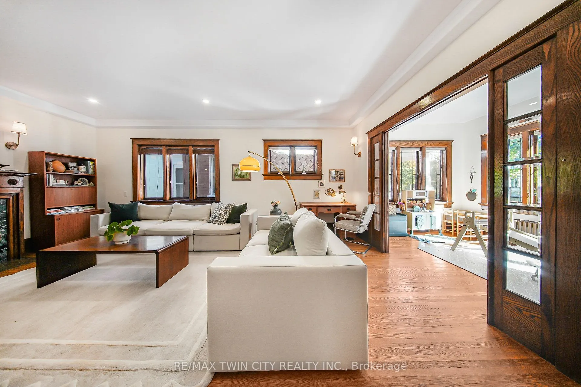 60 Heins Avenue