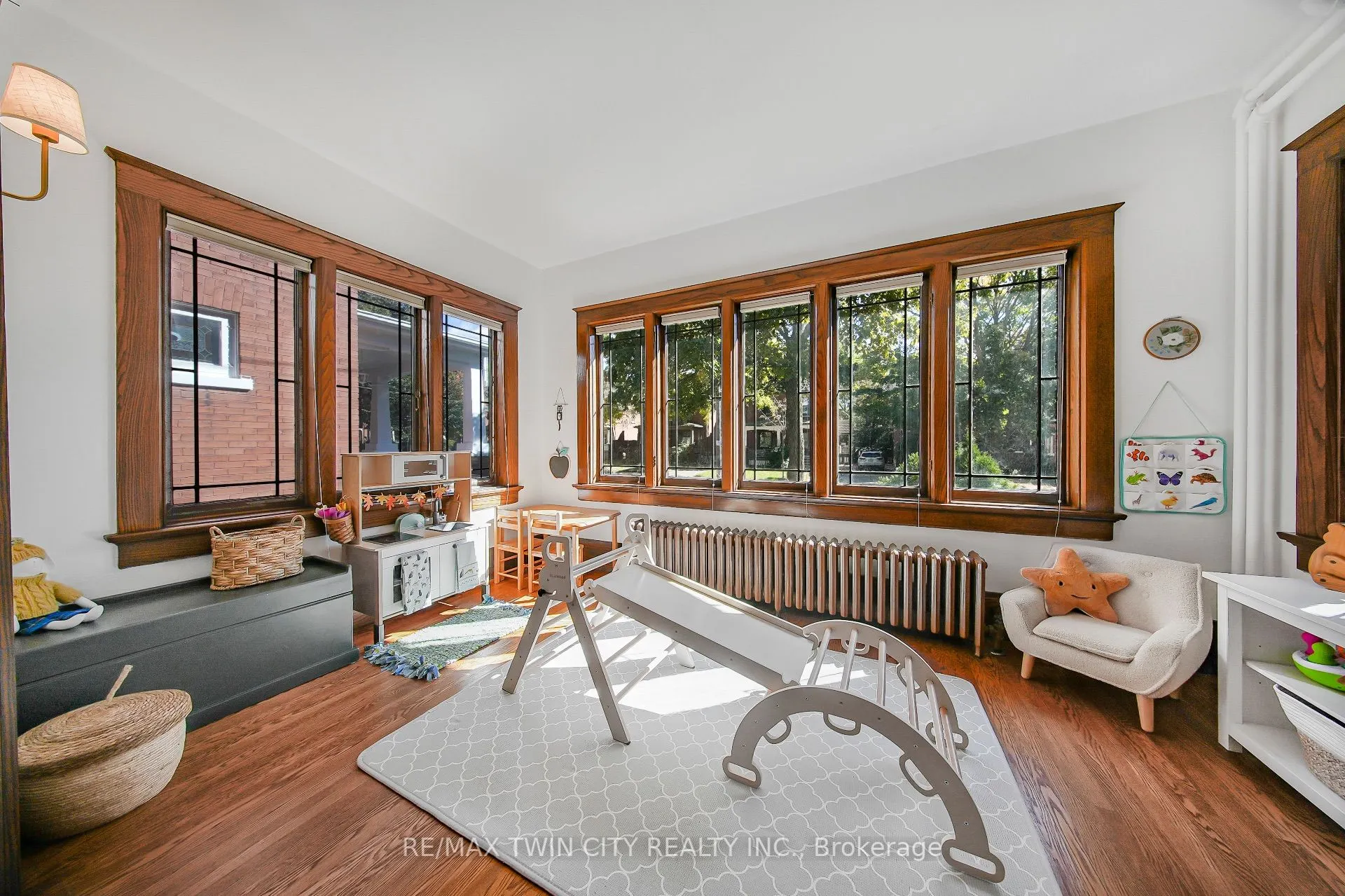 60 Heins Avenue