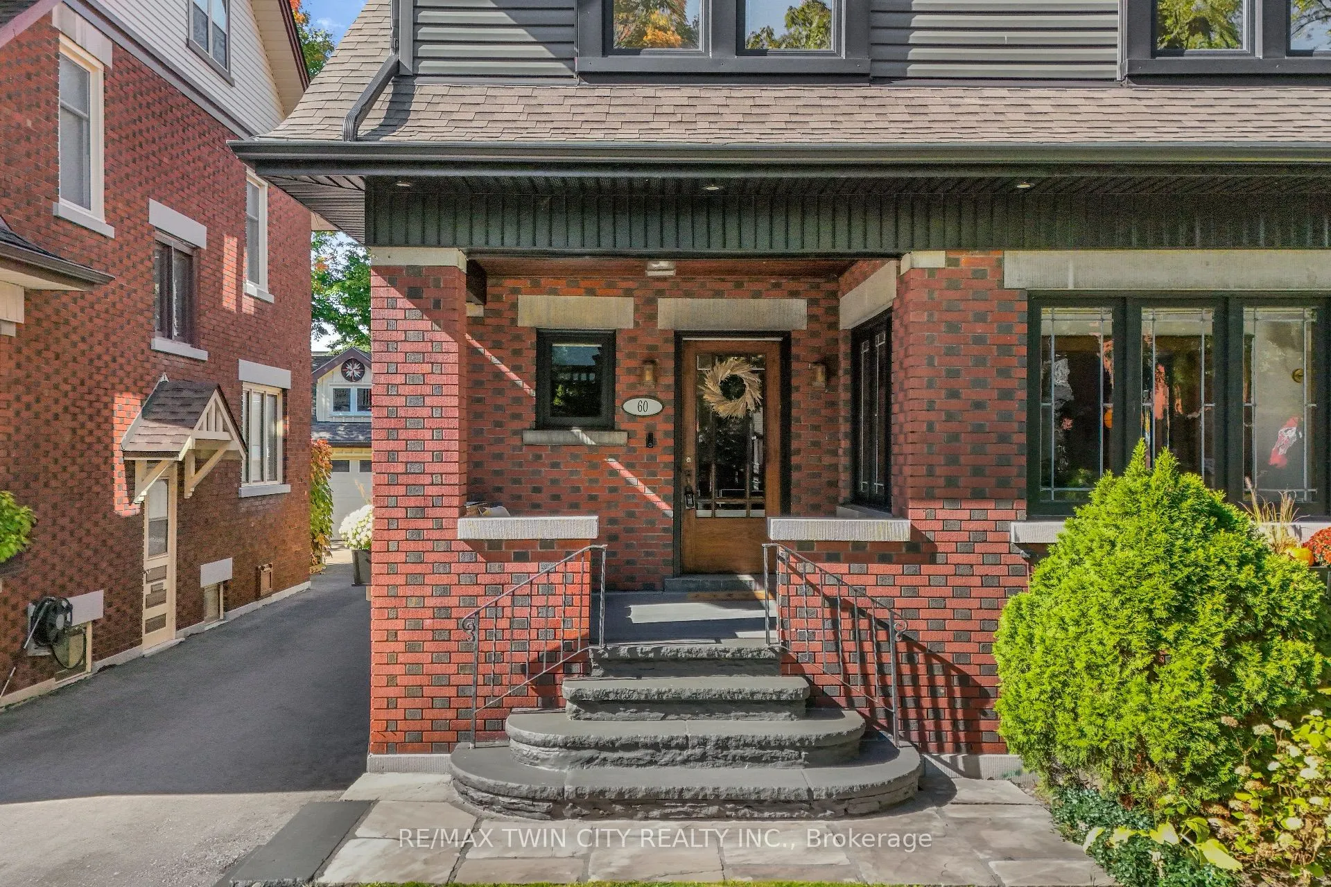60 Heins Avenue