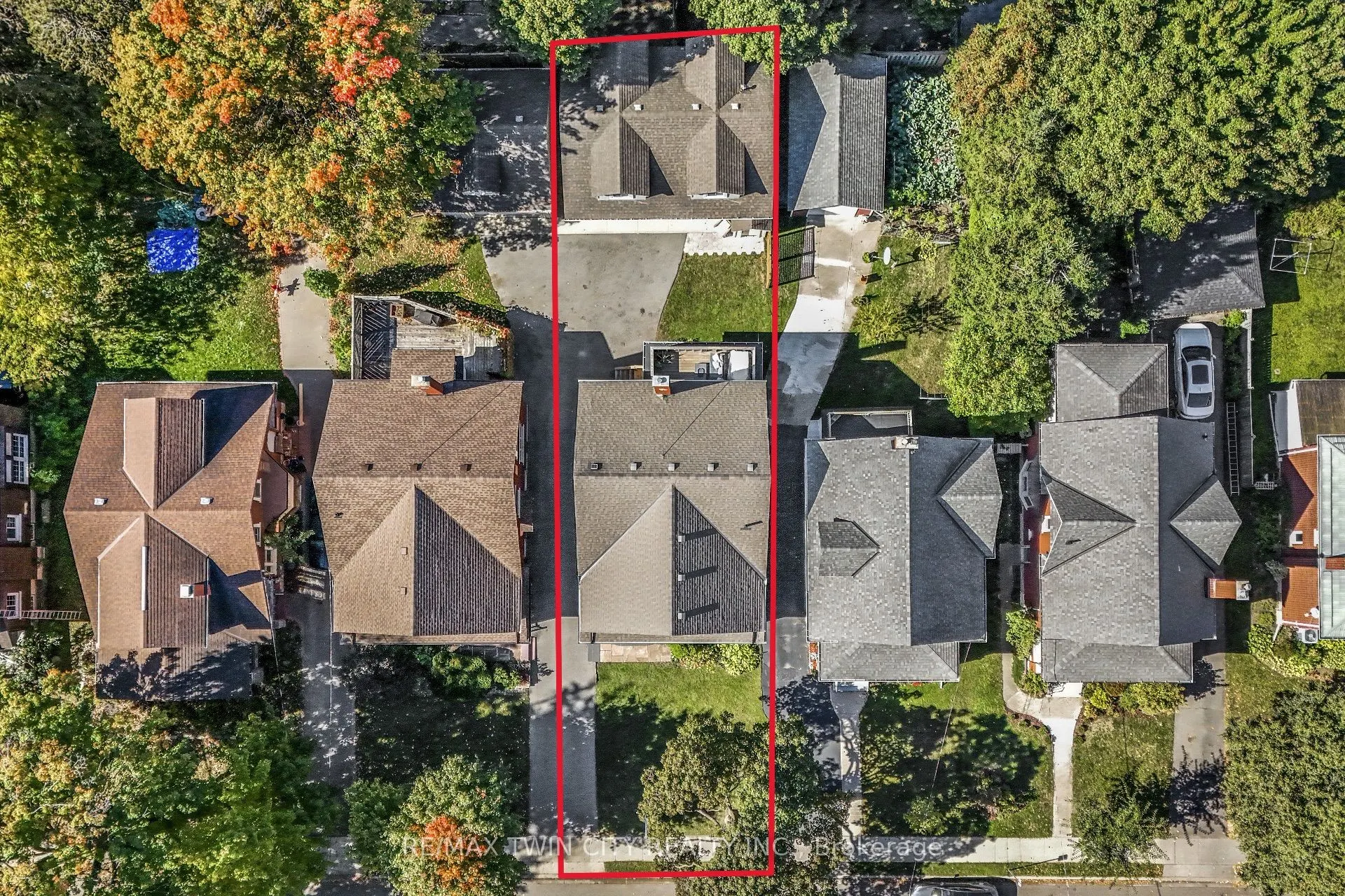 60 Heins Avenue