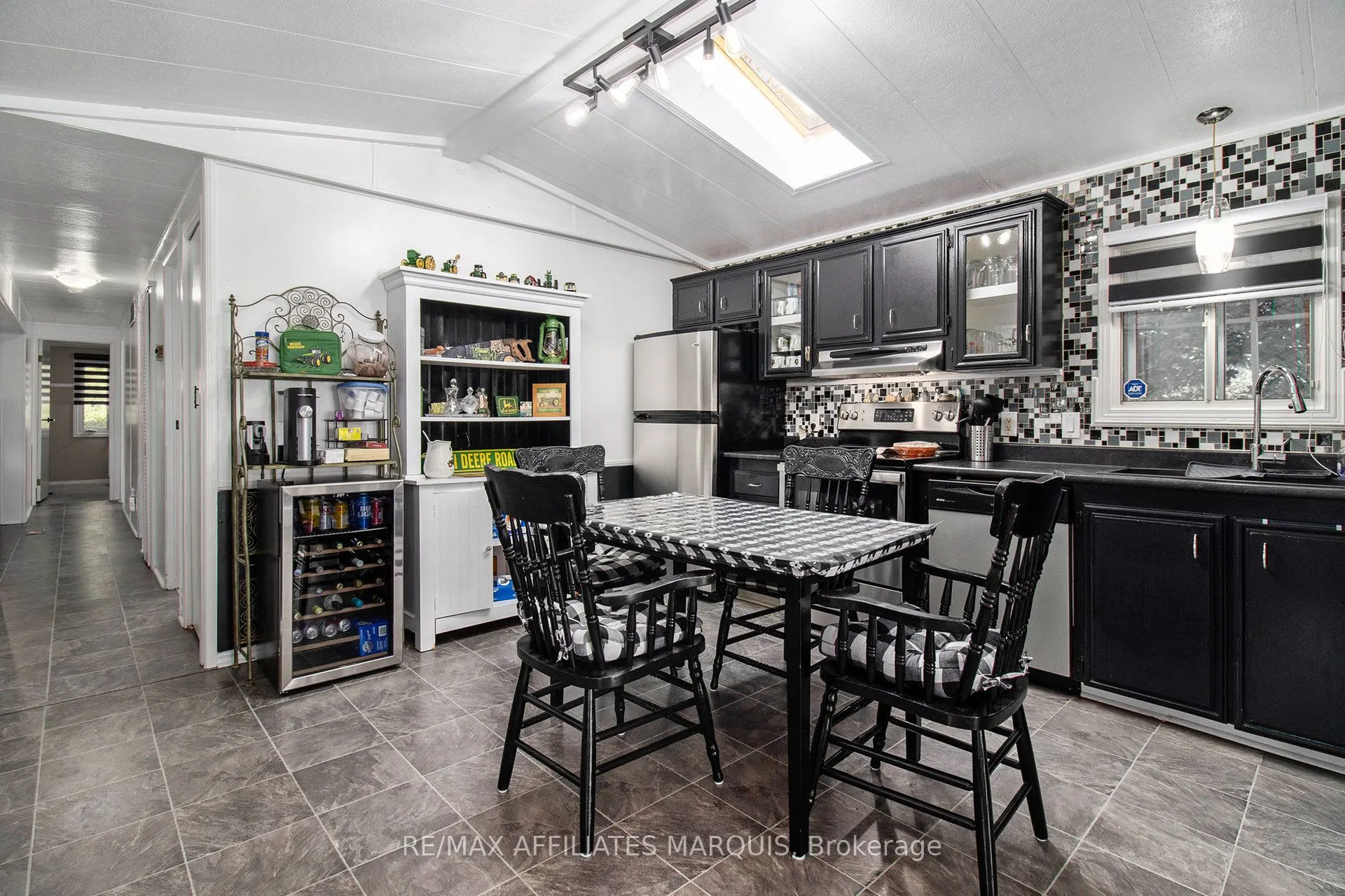 112 Sunset Drive