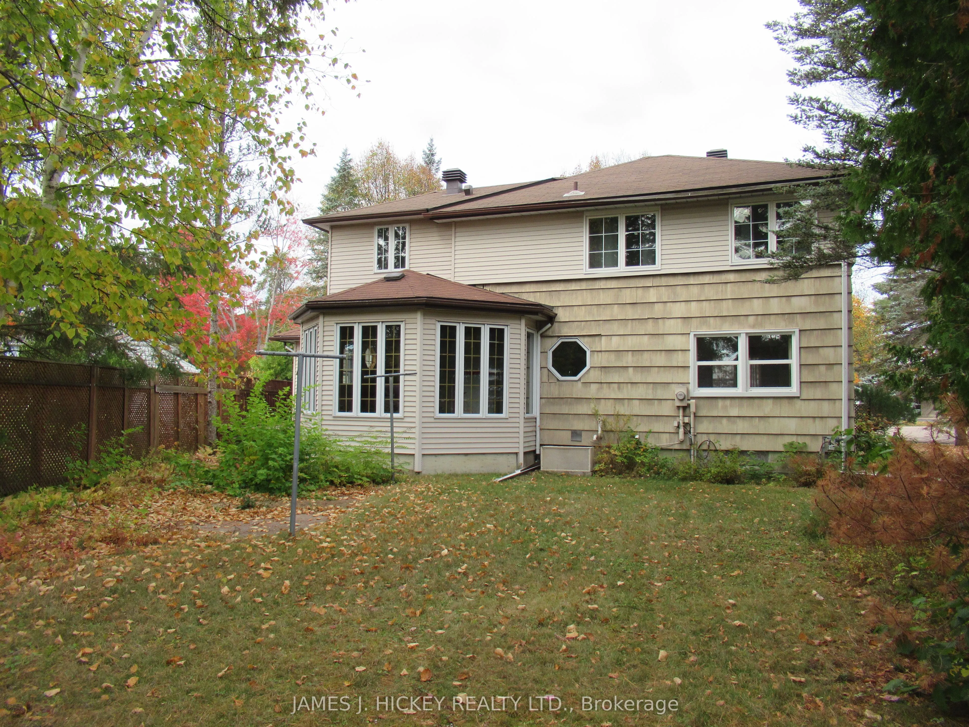 22 Cabot Place