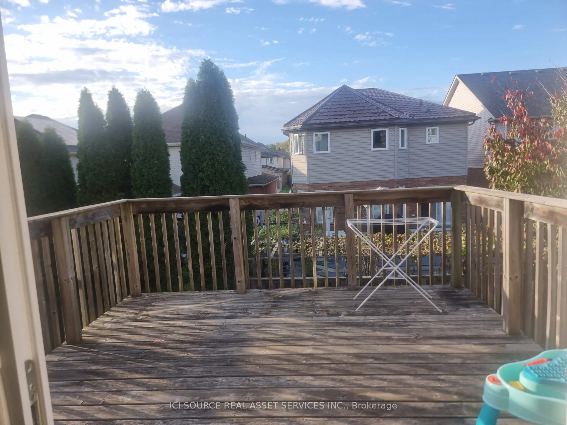 136 McArthur Crescent