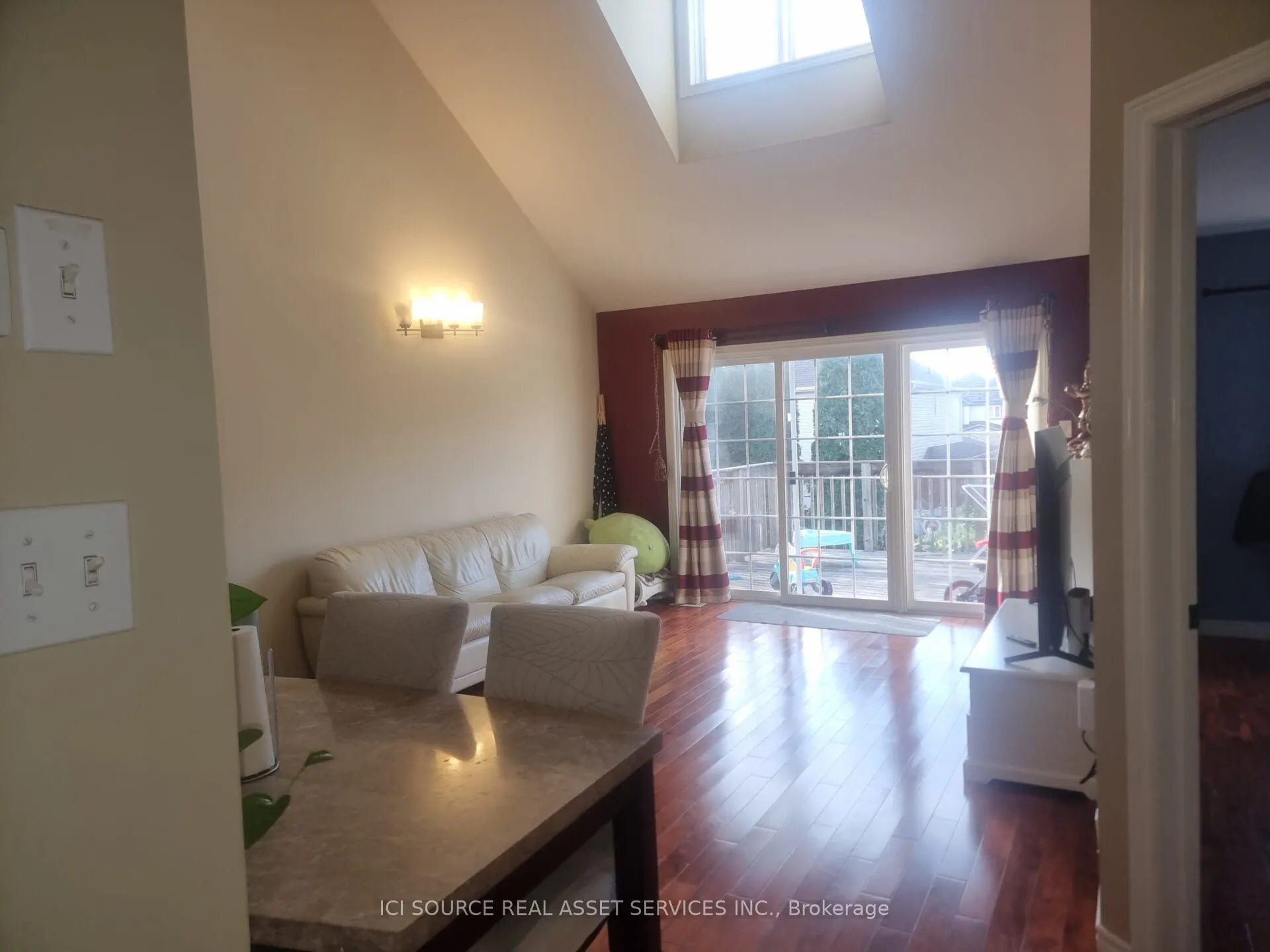 136 McArthur Crescent