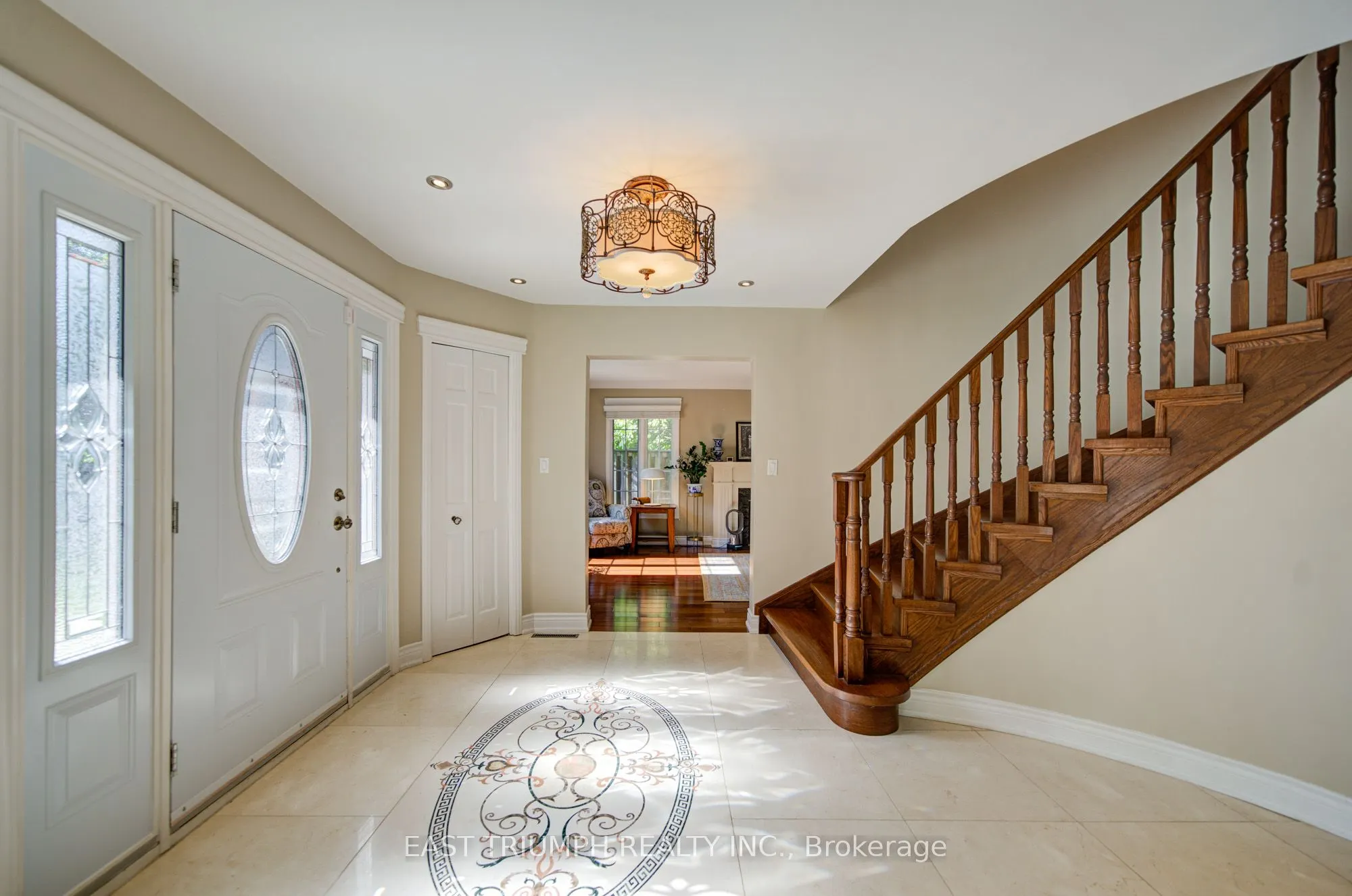 39 ROYAL YORK Road