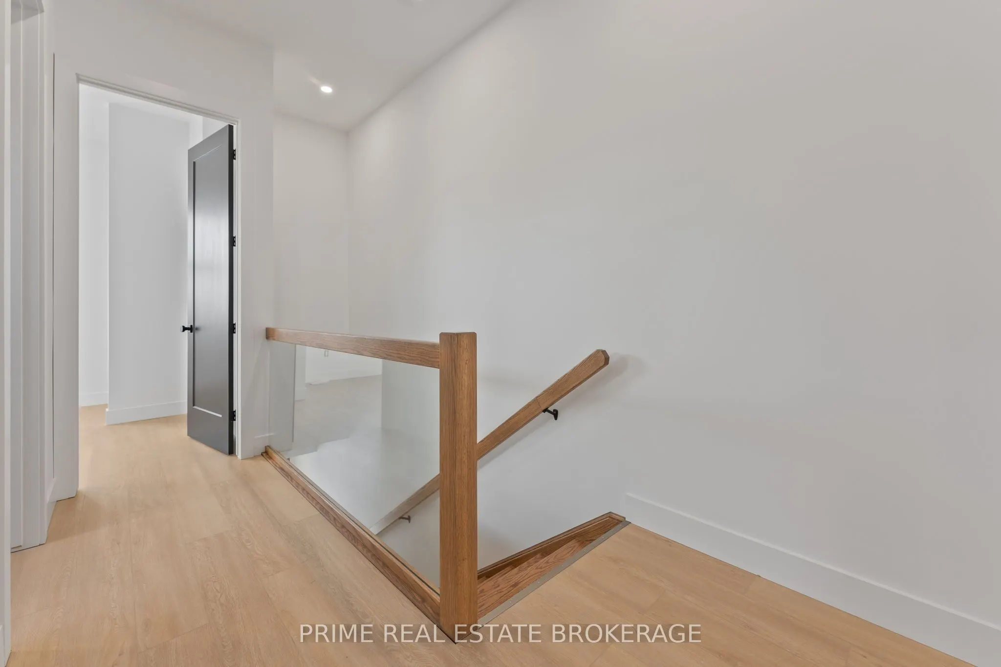 417 Baseline Road E