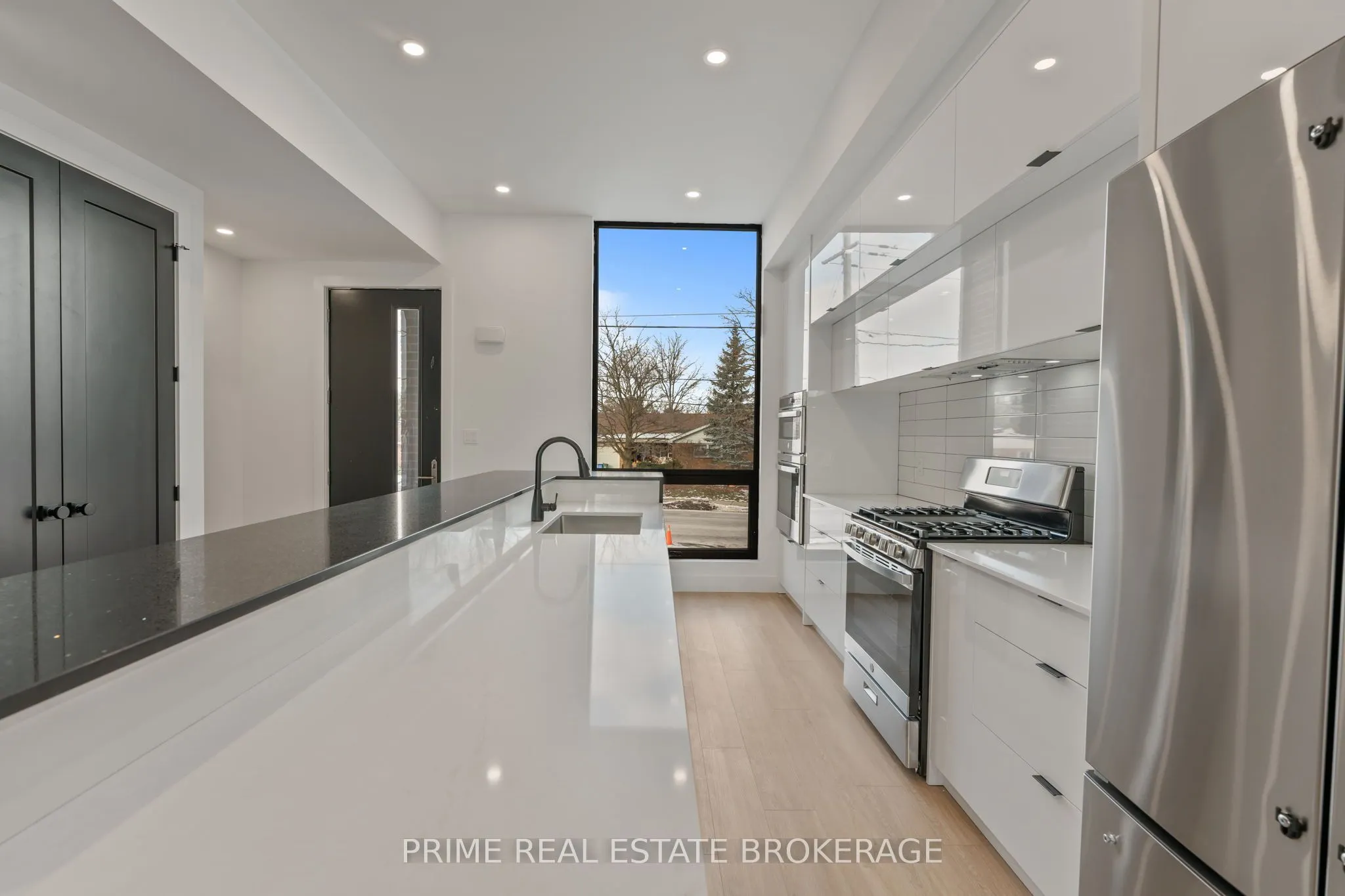 417 Baseline Road E