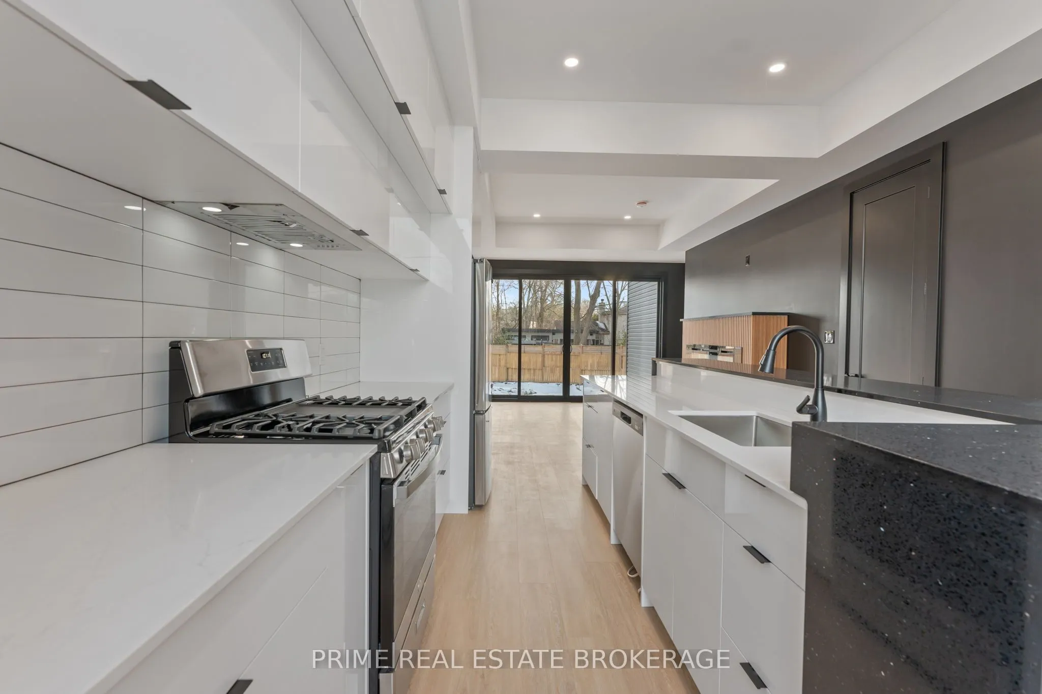 417 Baseline Road E